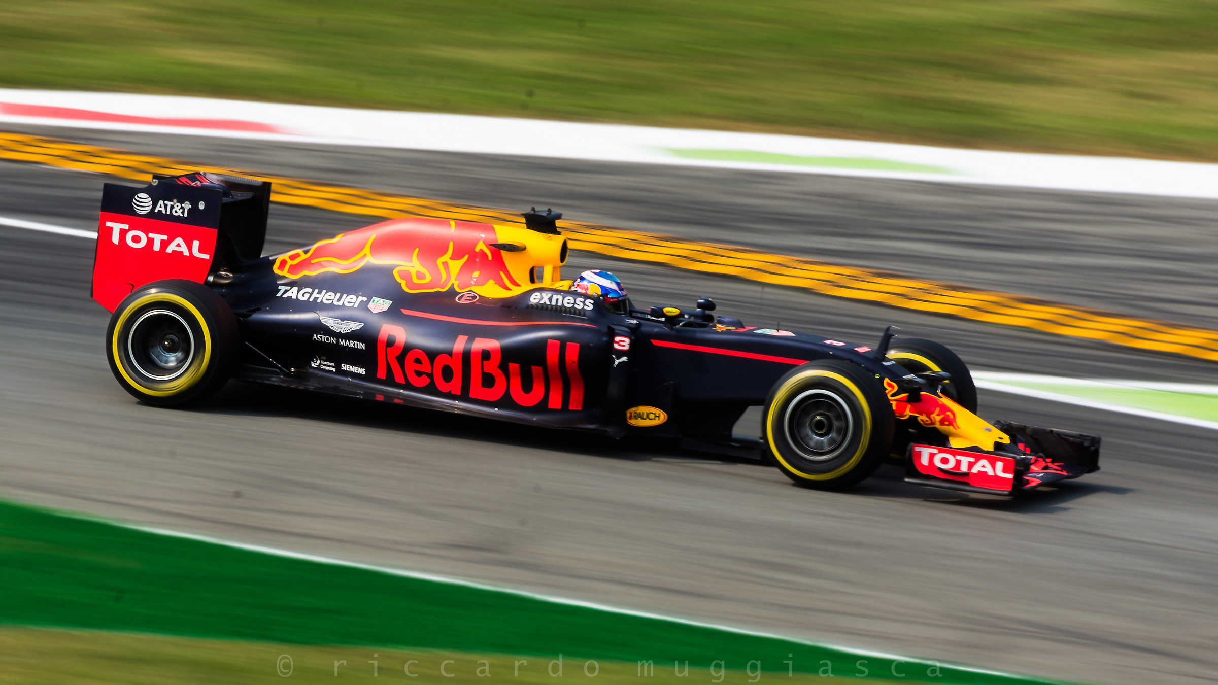 Ricciardo first variant...