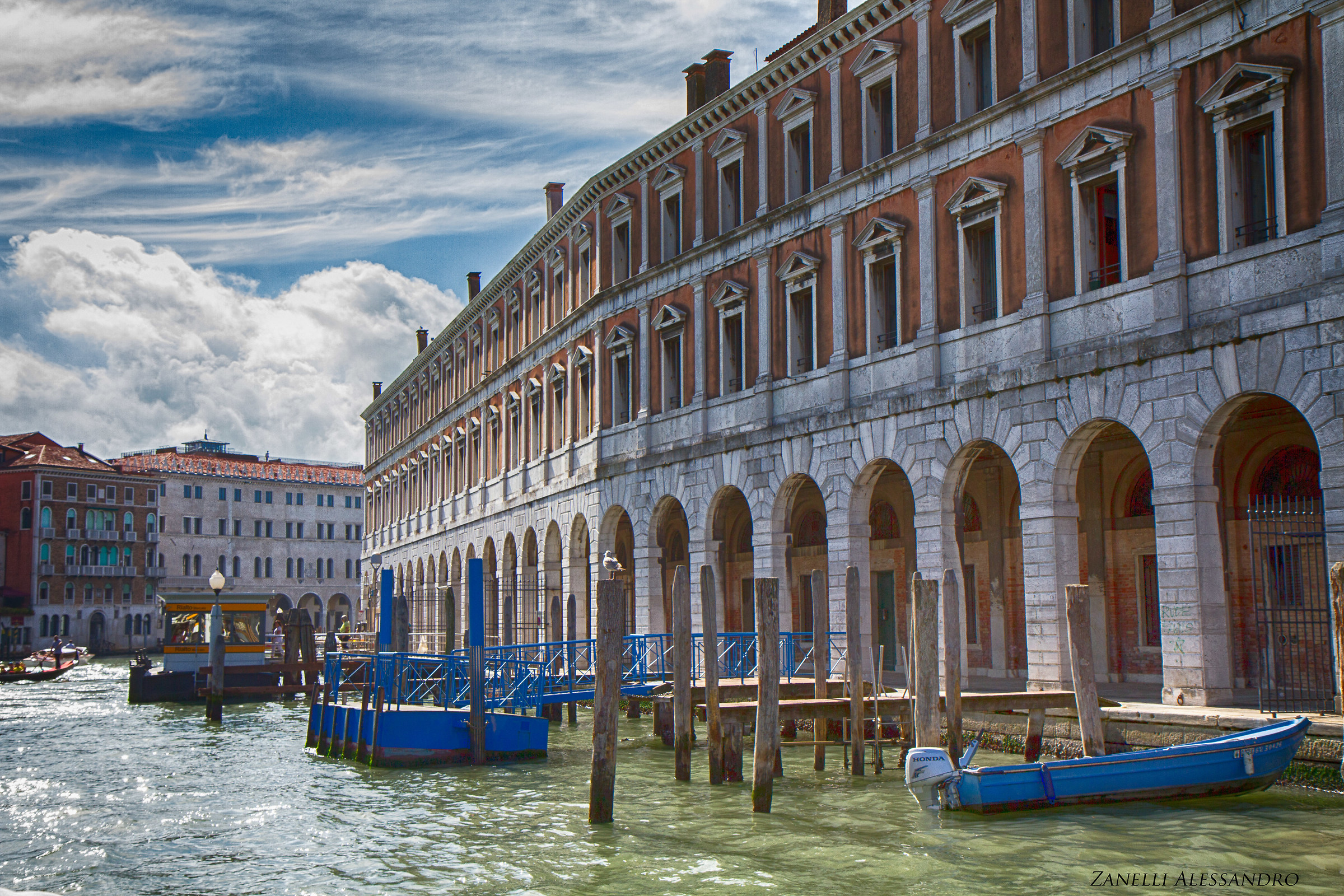 Venice and its arcades...