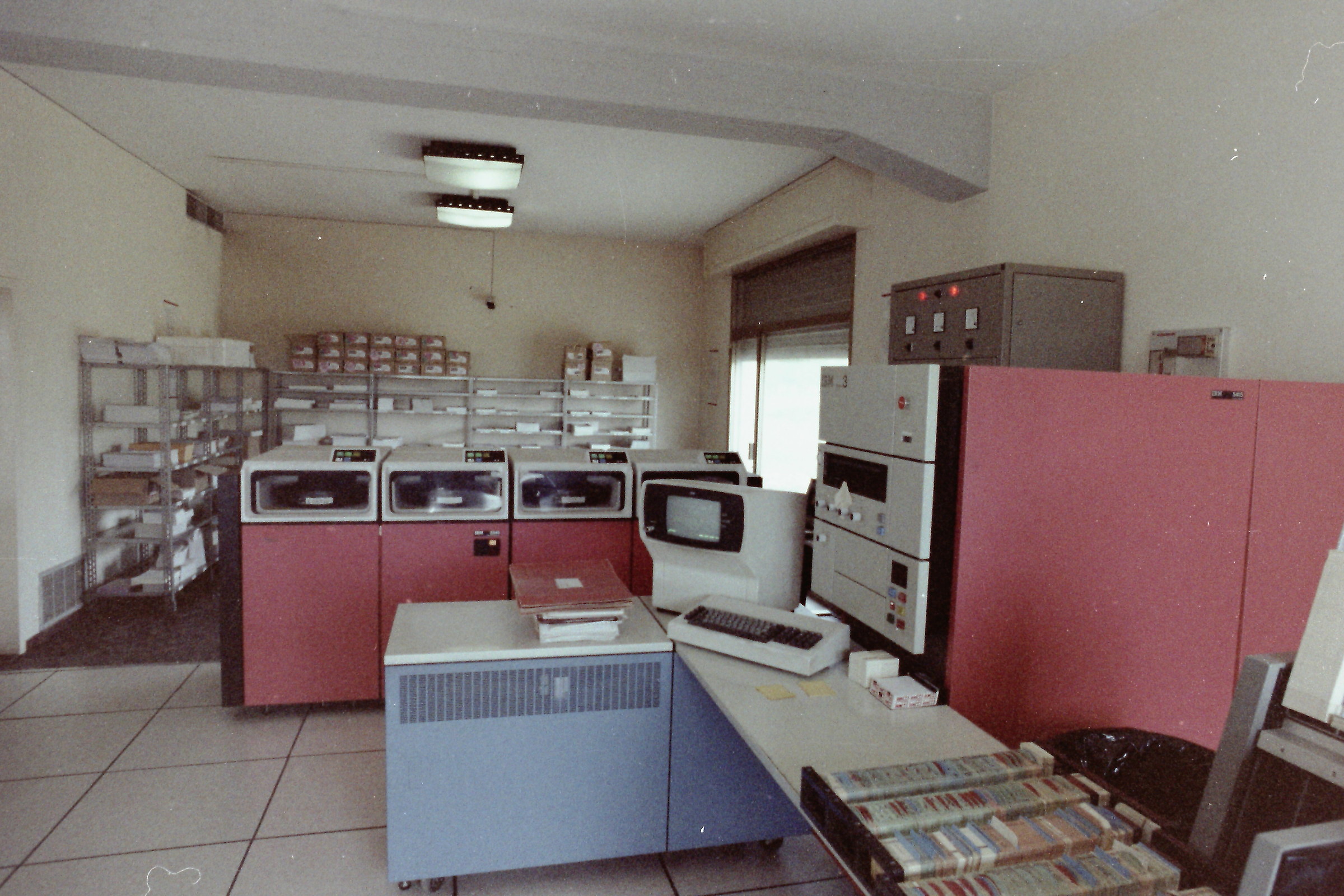 Year 1979.Elaboratore S / 3 Mod.15 IBM...