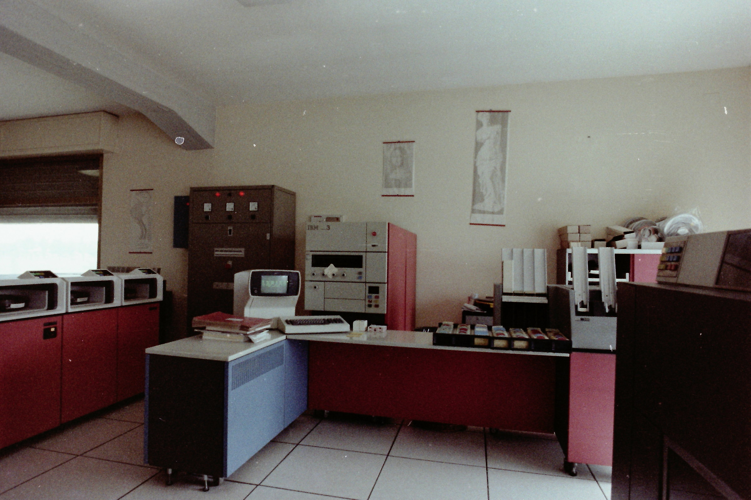 Anno 1979. Elaboratore S/3 Mod.15 IBM...