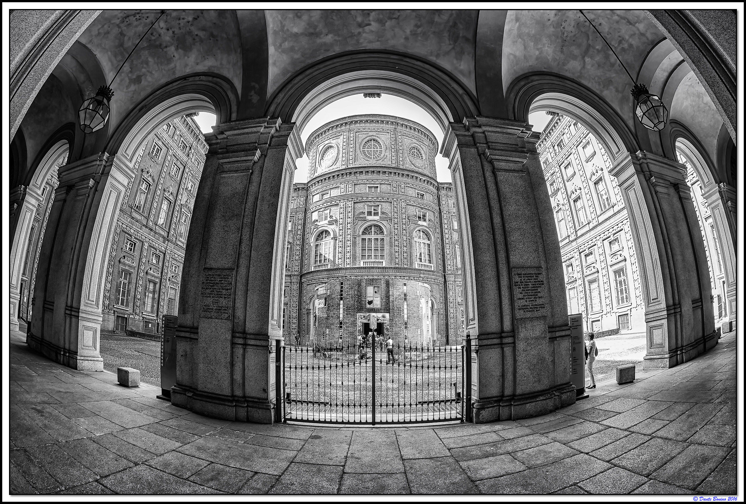 courtyard of Palazzo Carignano...
