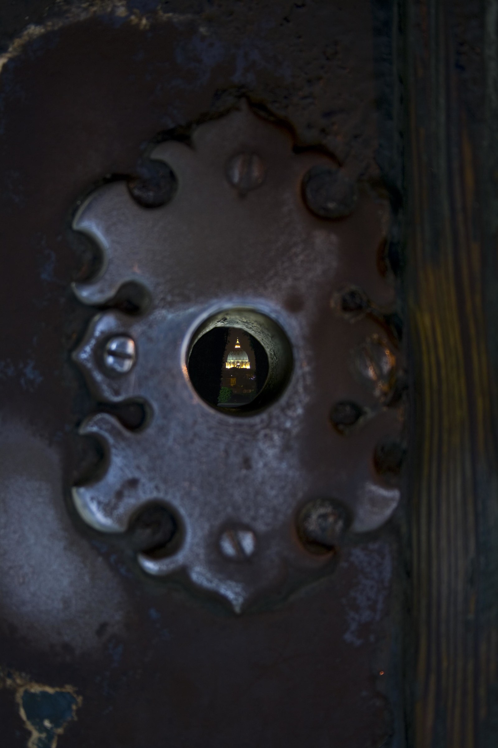 keyhole...