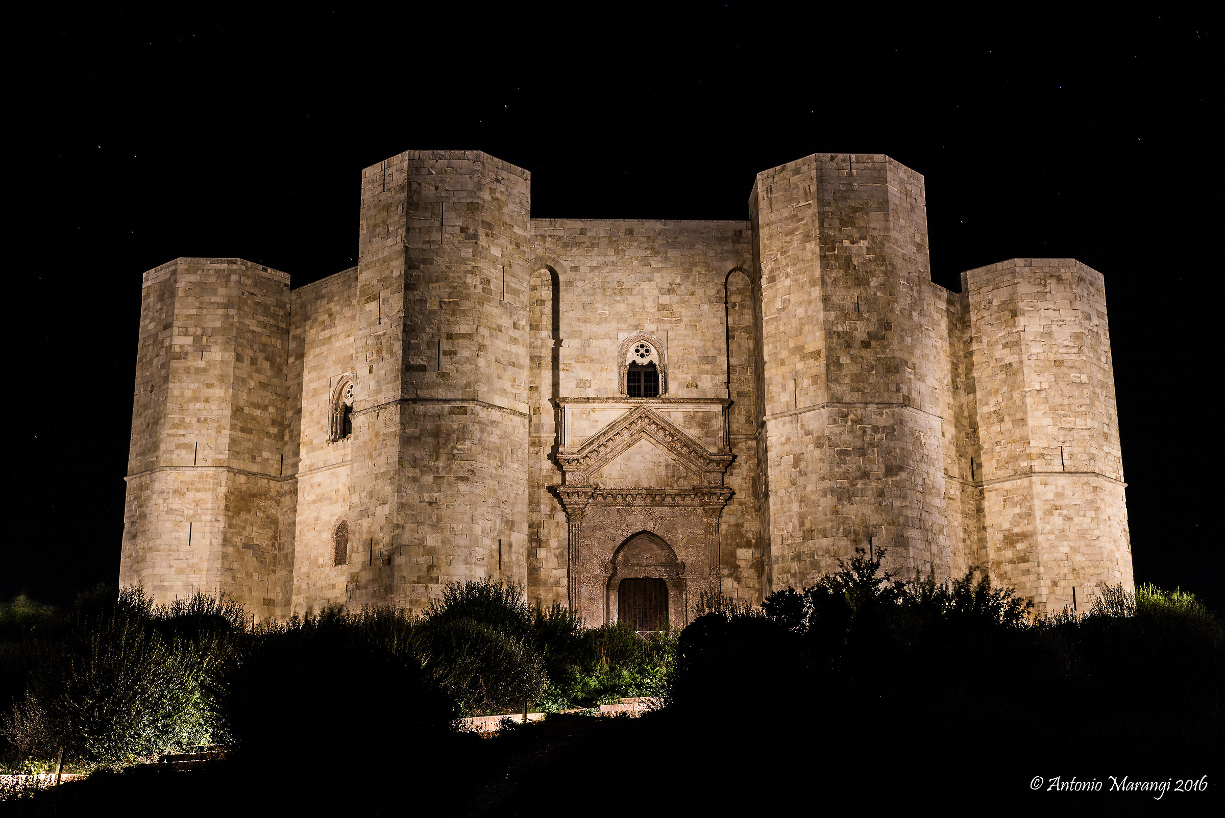 Castel del Monte under the stars...