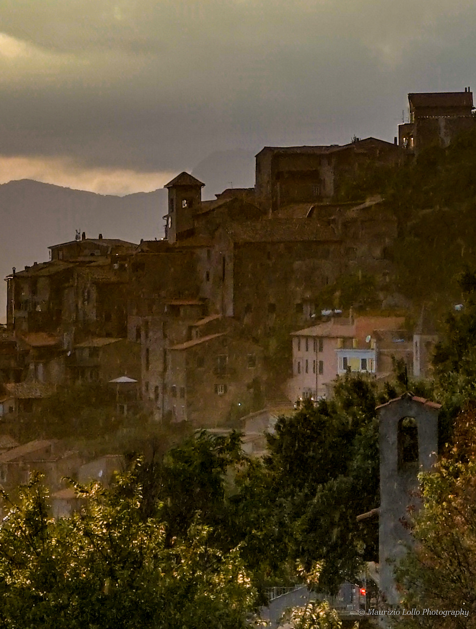 Rains in Serrone (fr)...