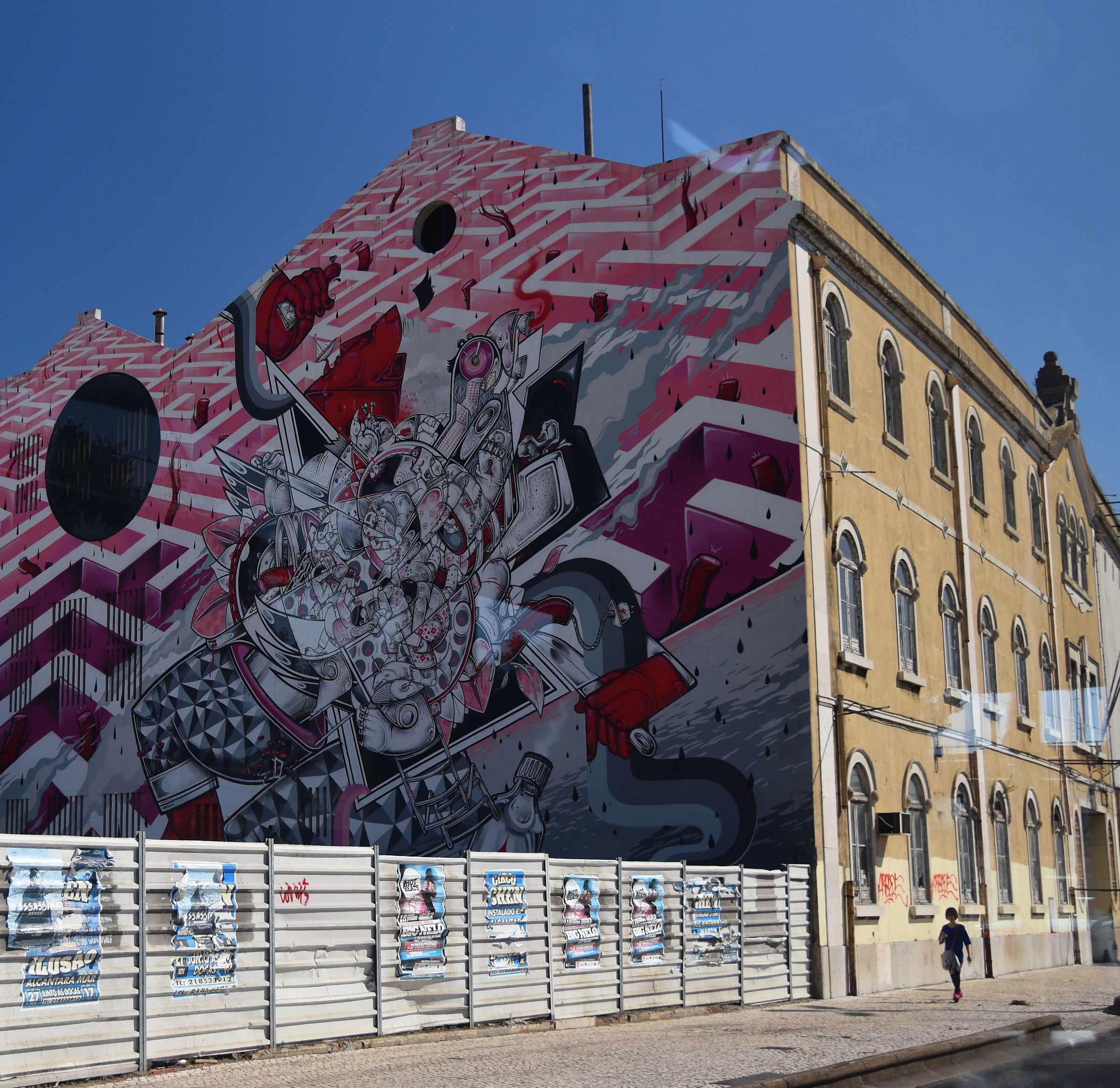 murales a Lisbona...