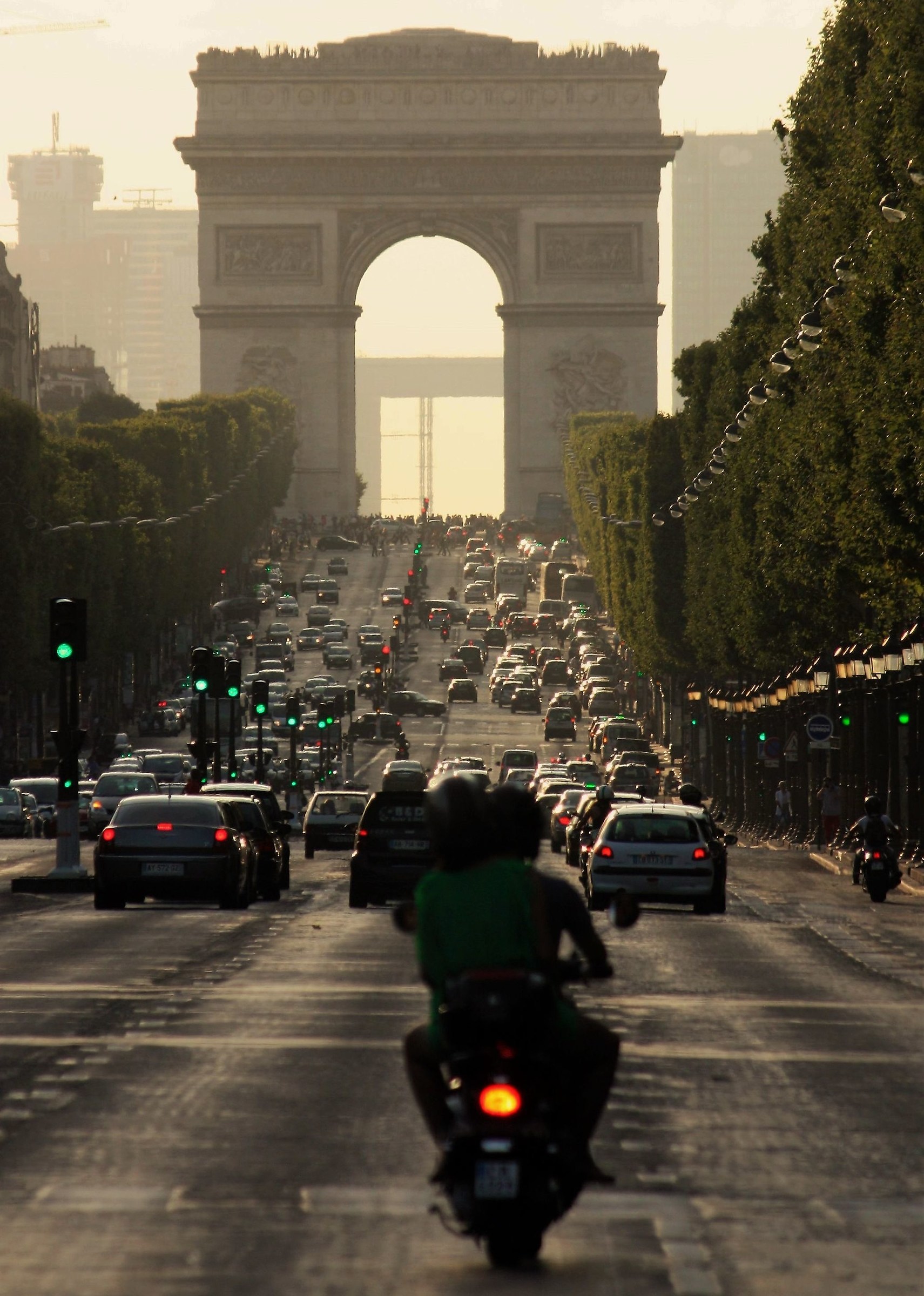Parisian traffic lights...