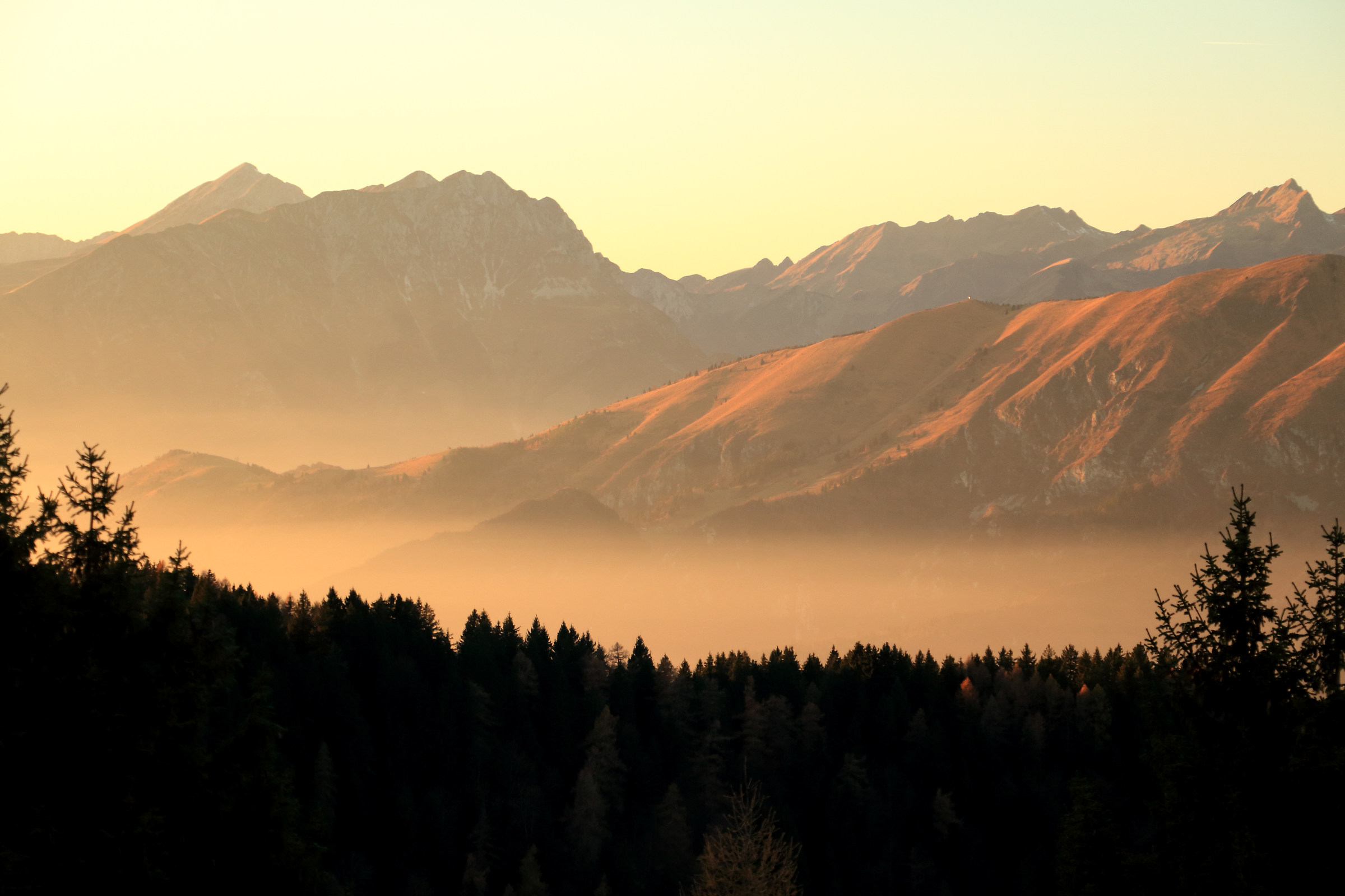 sunset in Bratto basin...