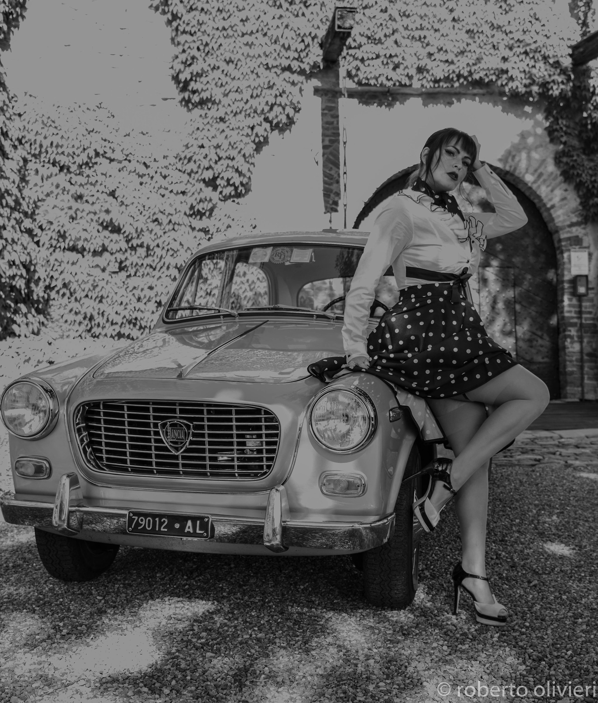 Elisa Joy & Lancia Appia vintage shoot...