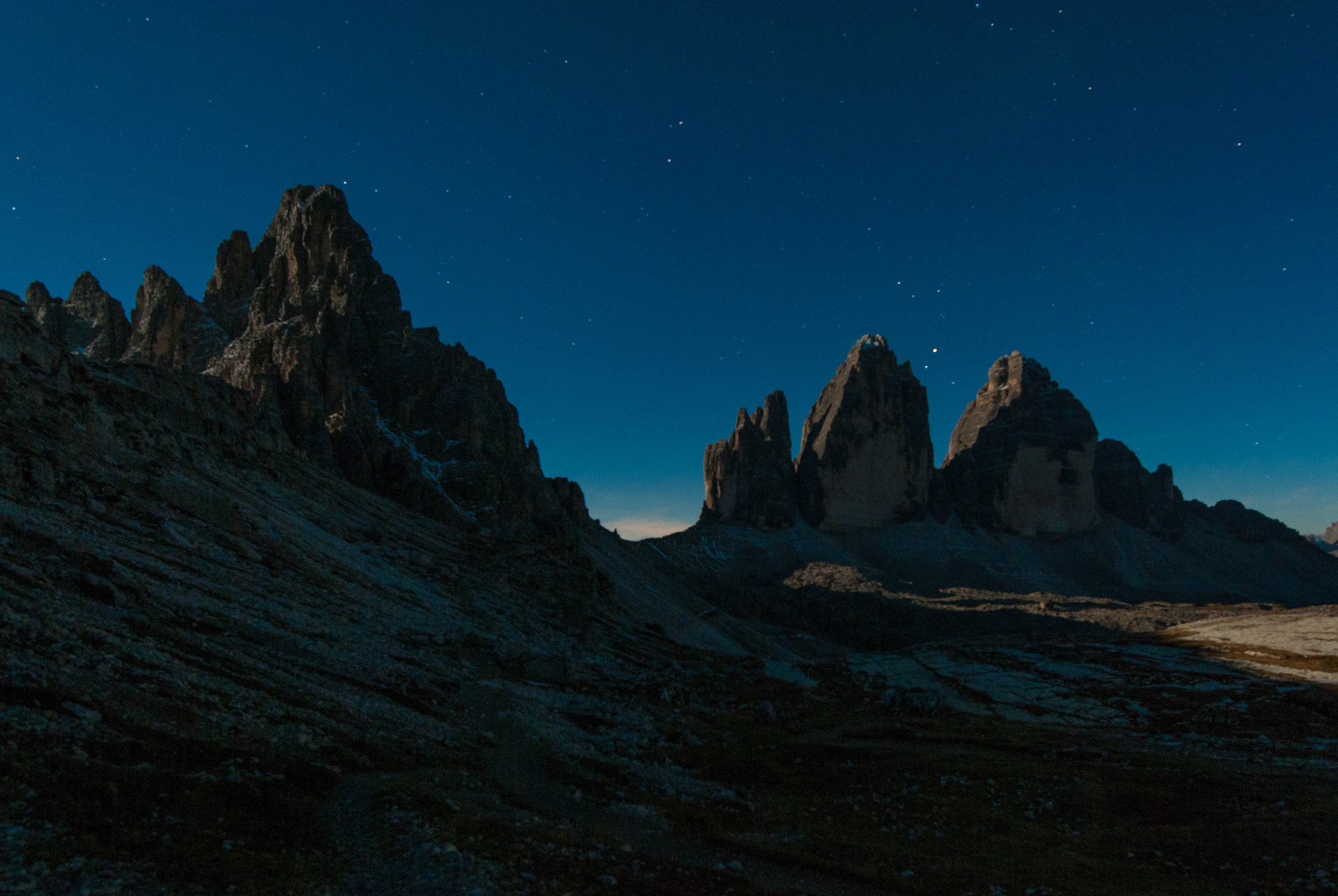 Notte di luna piena alle tre cime di Lavardo...