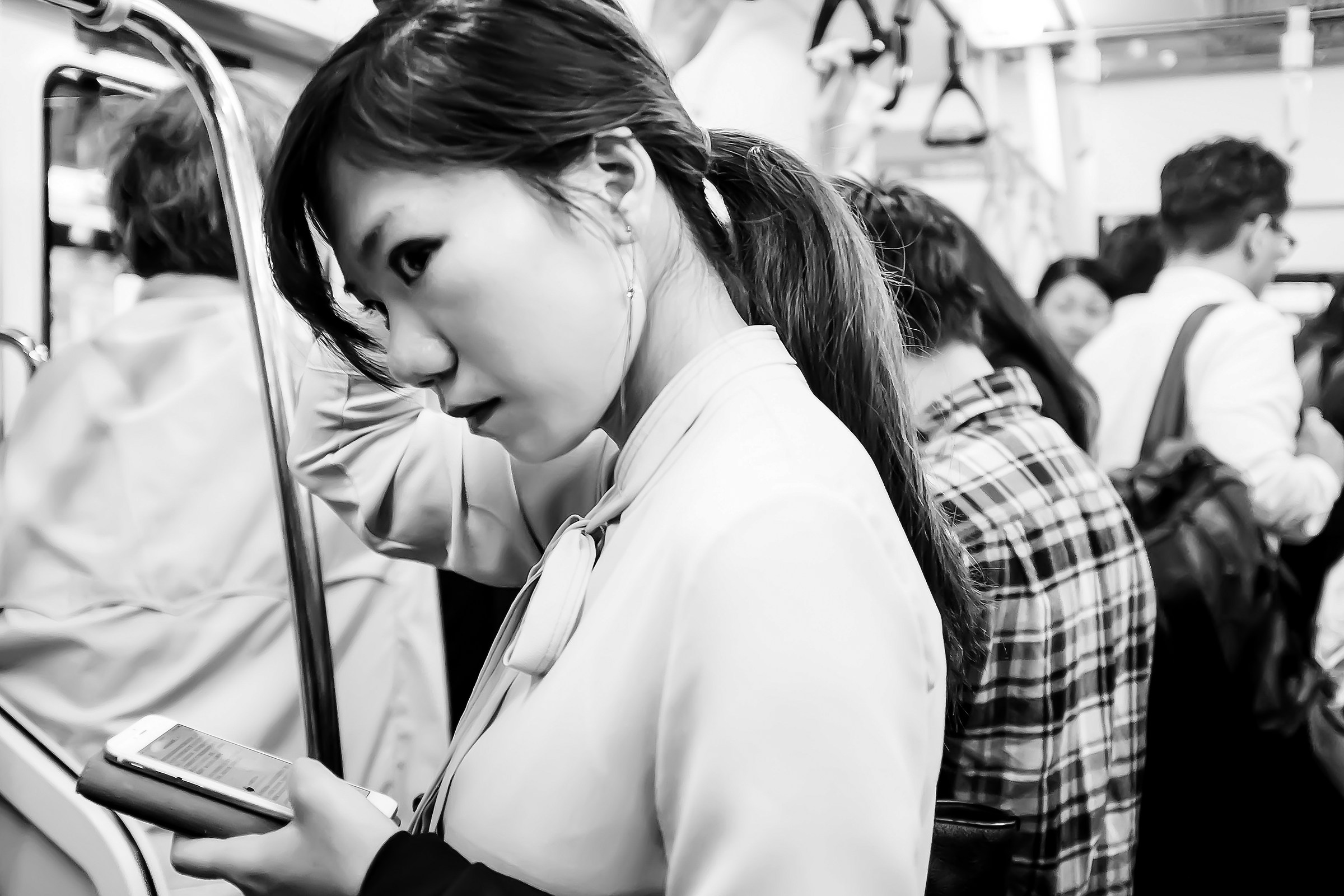 Tokyo: people in the subway...
