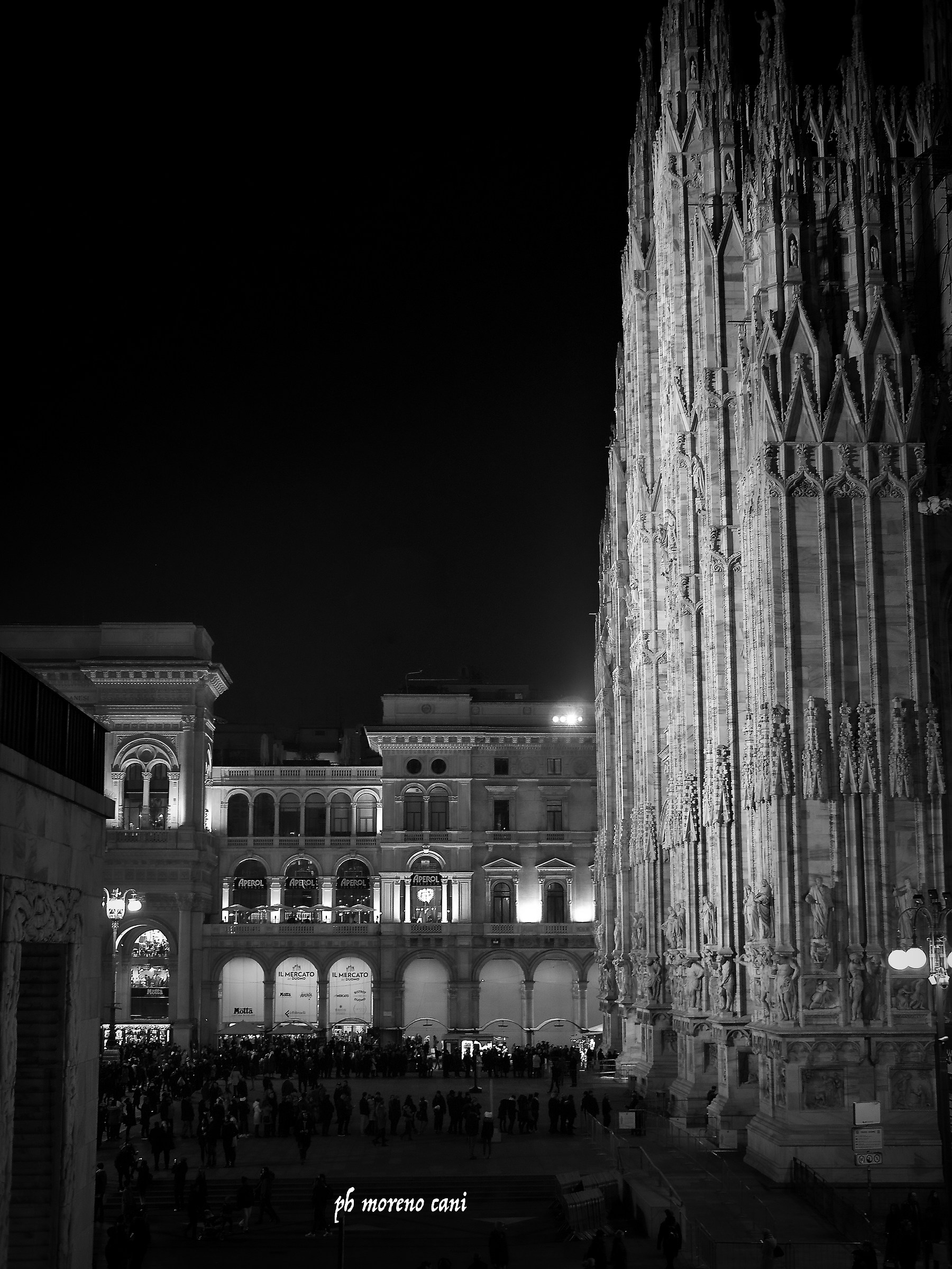 Milano by night...