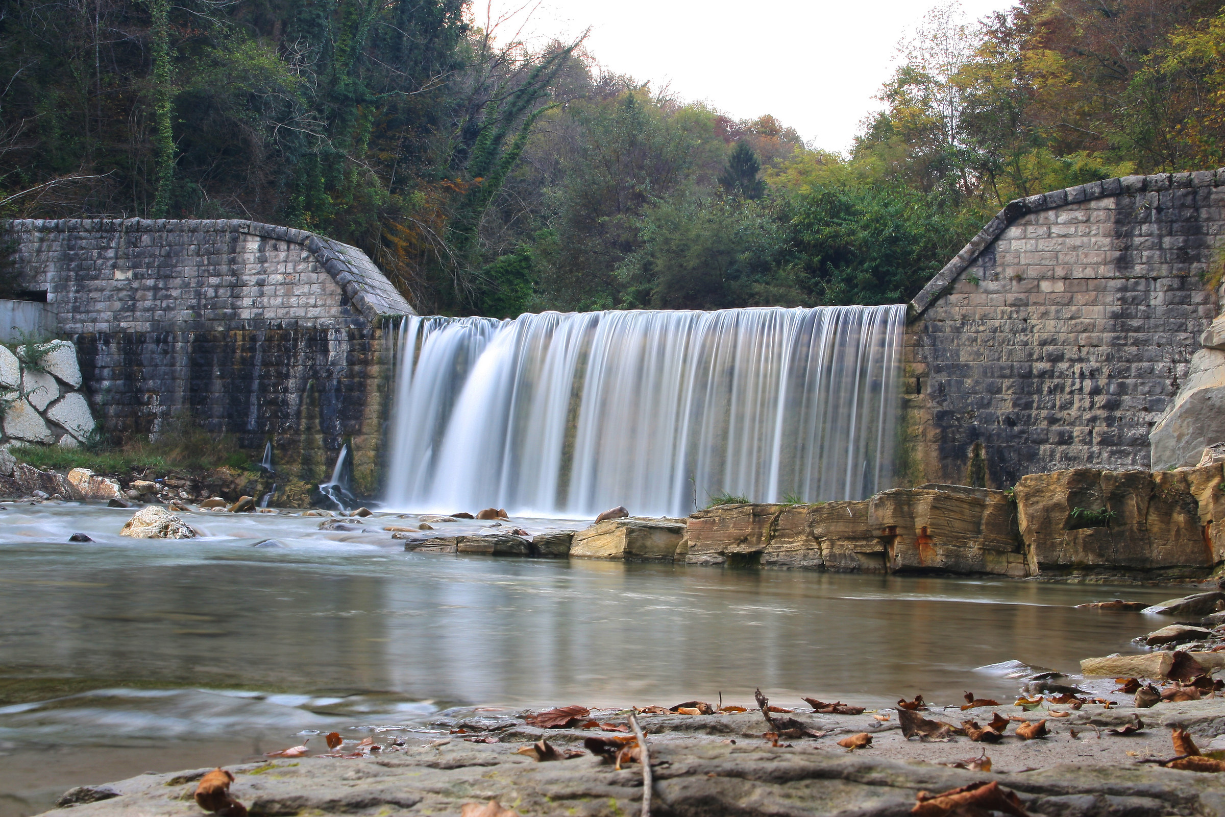 Cascata sul Torrente Ardo Loc. Fisterre BL...