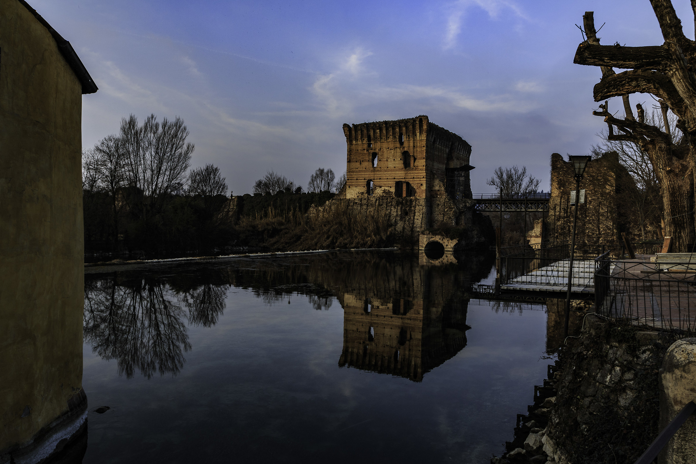 Borghetto Sul Mincio the tower and its reflection...