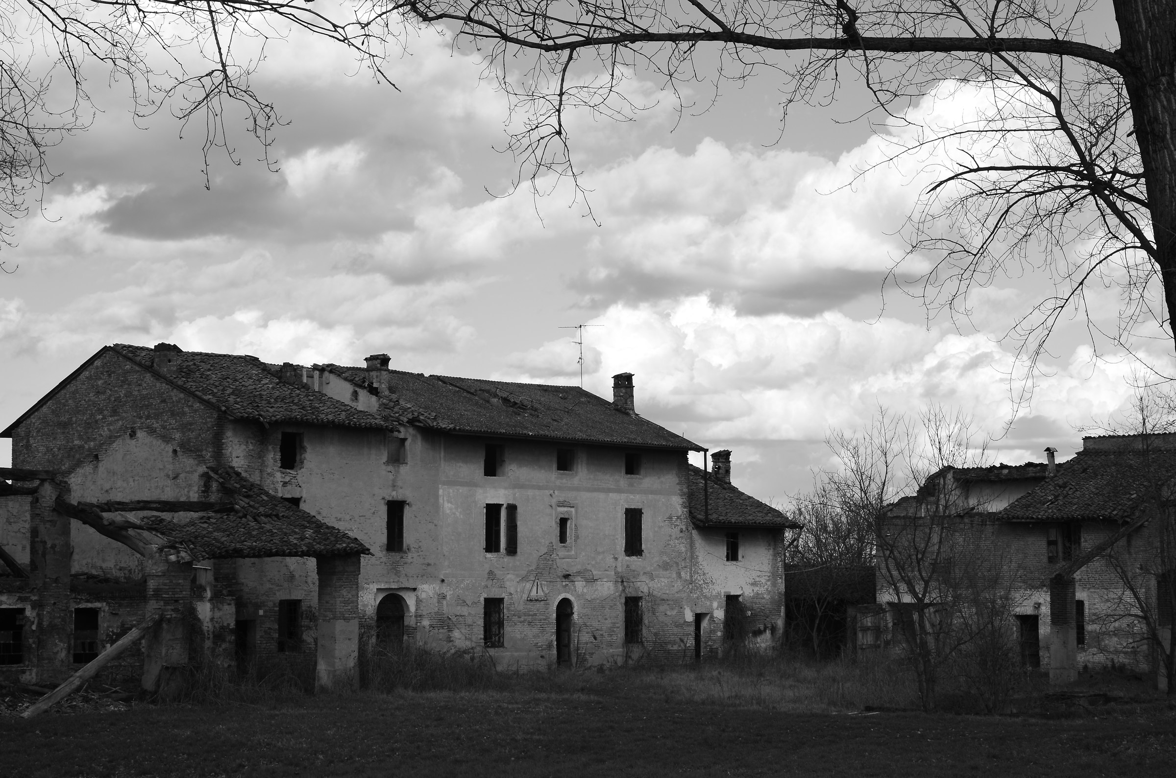Cremonese ruined farmhouse...