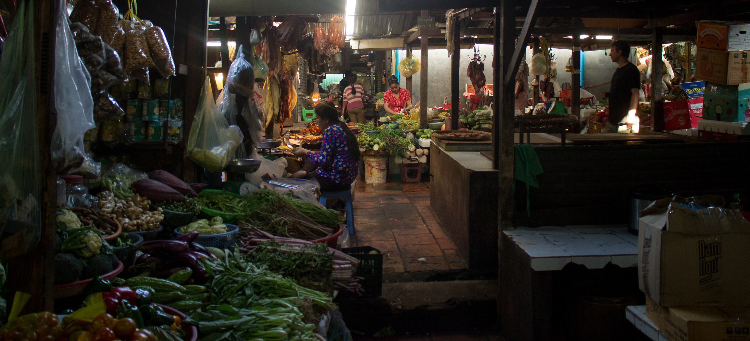 Market in Phnom Pehn...