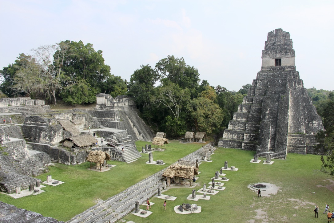 Guatemala Tikal la piazza...