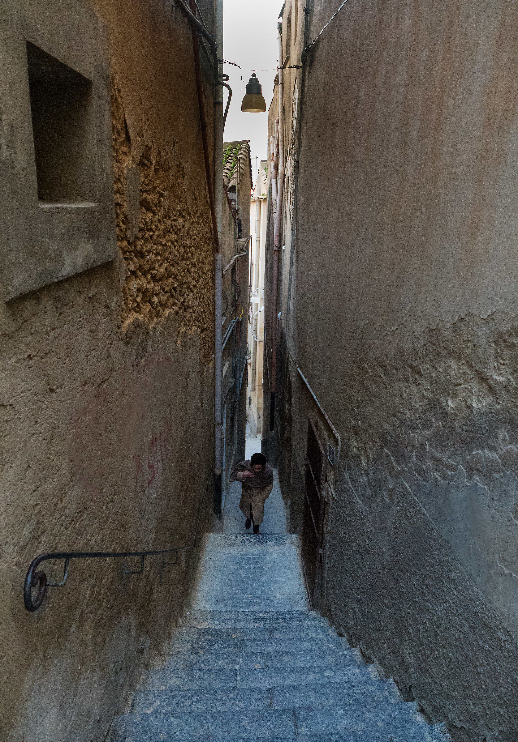 The narrow street .....