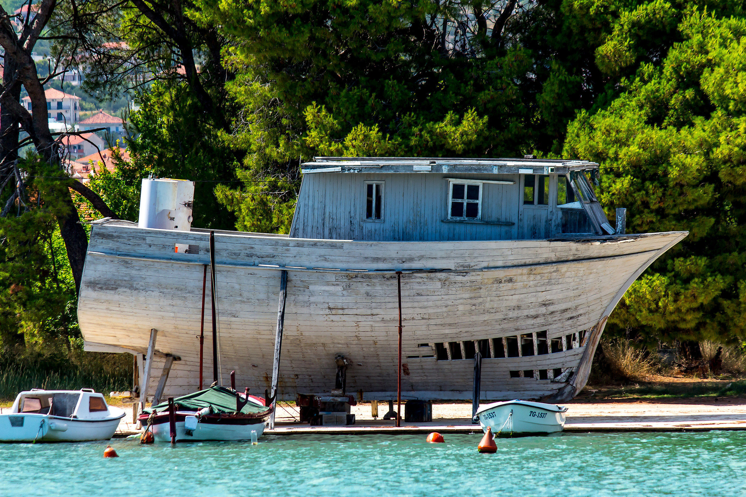 Fishing boat abandoned, Trogir....
