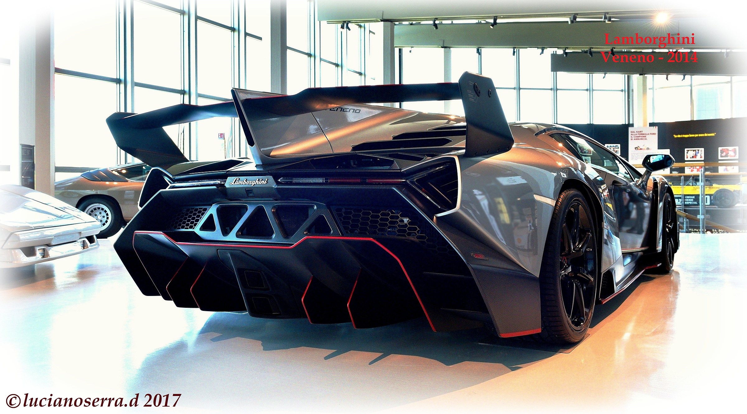 Lamborghini Veneno - 2014...