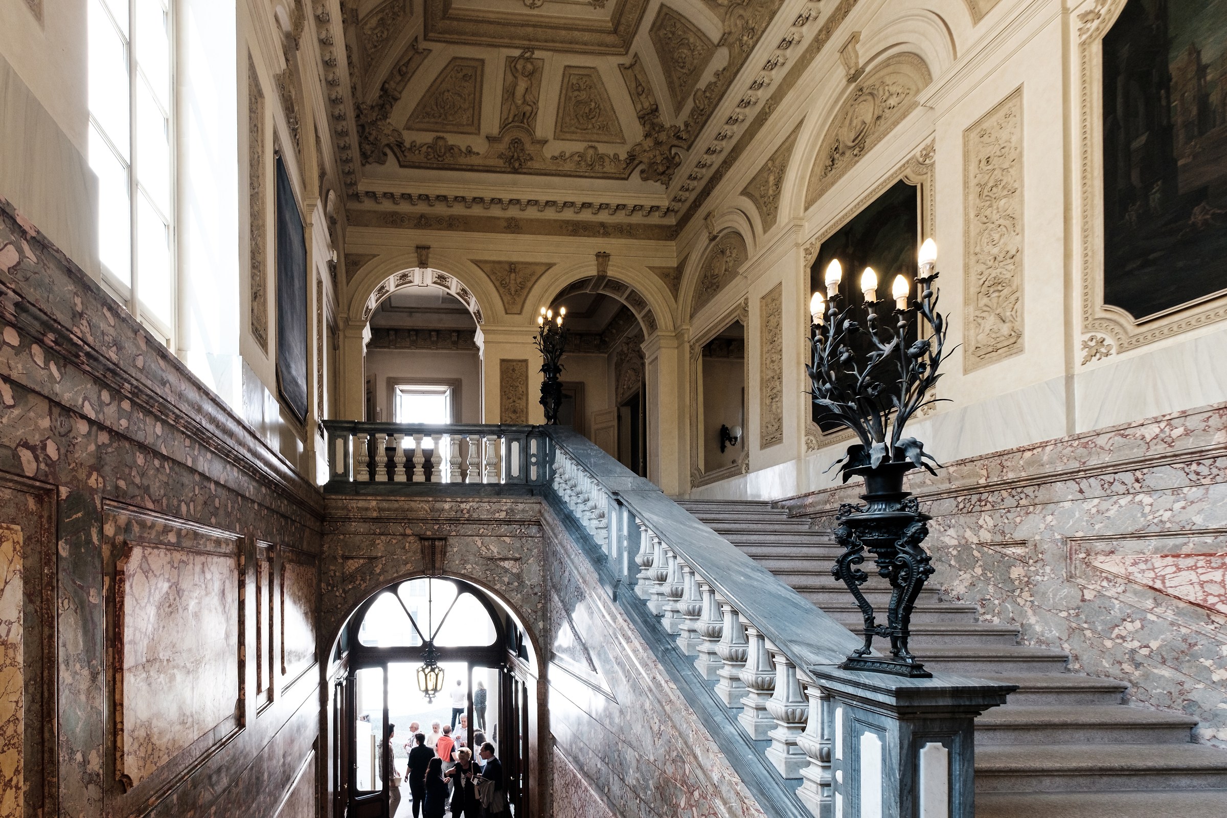 Milan: Entering Palazzo Melzi...