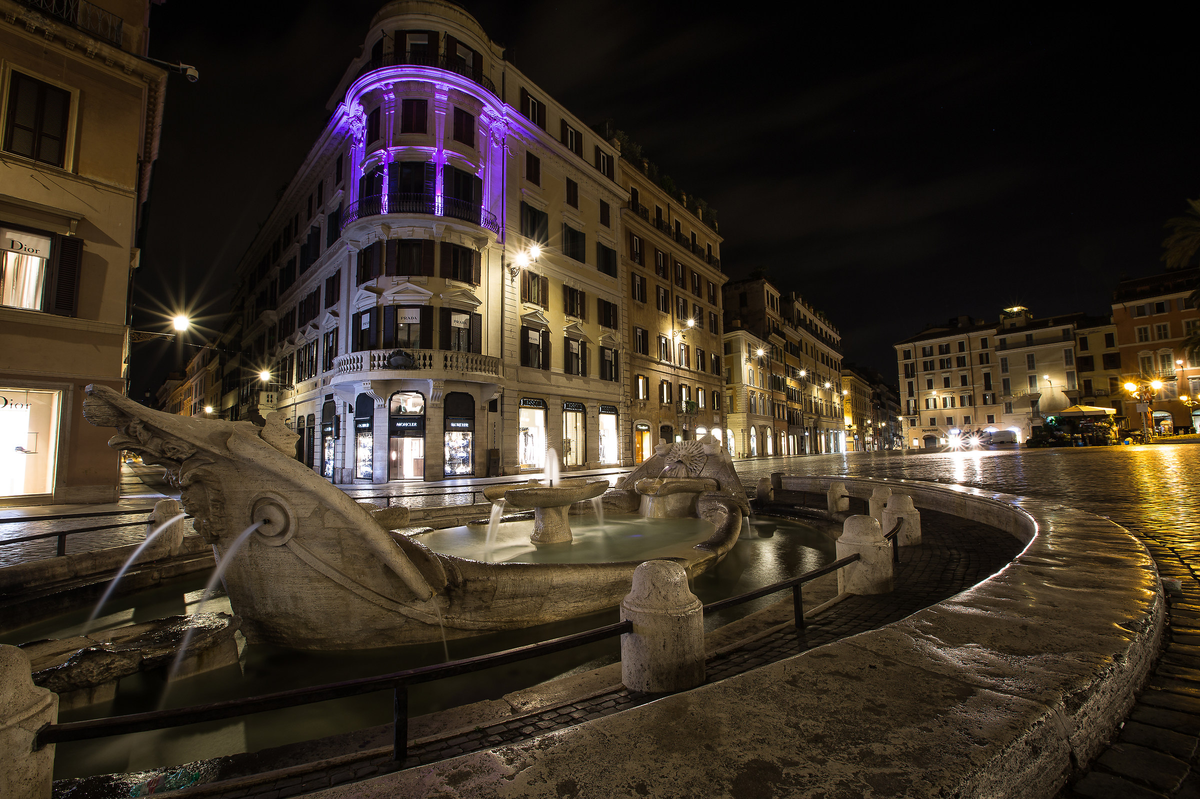 Piazza di Spagna 2...