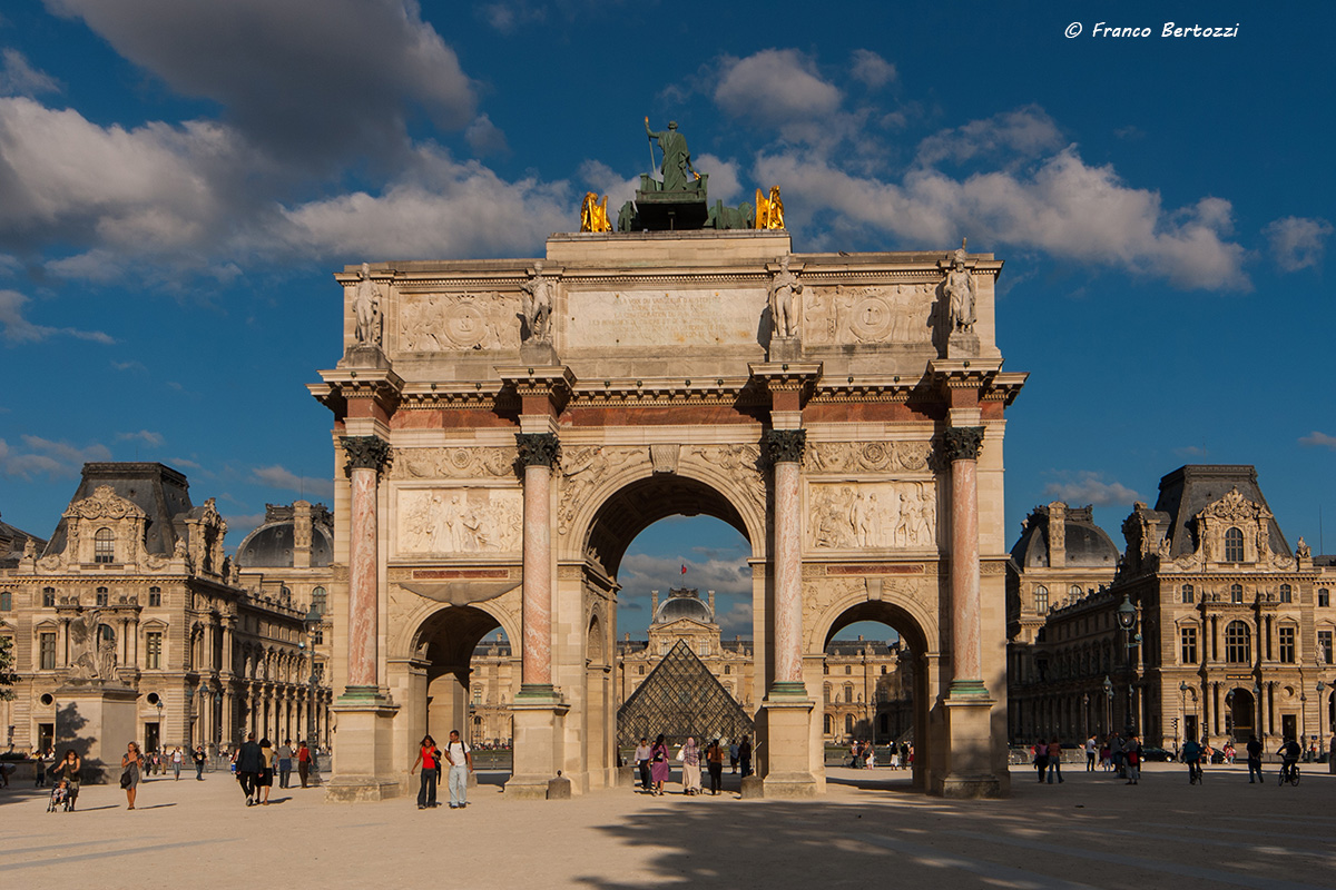 Arco al Louvre...