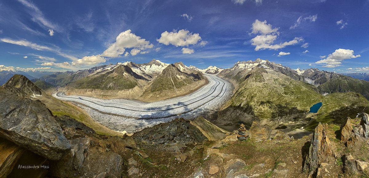 The route of the Aletsch Glacier in its inter...