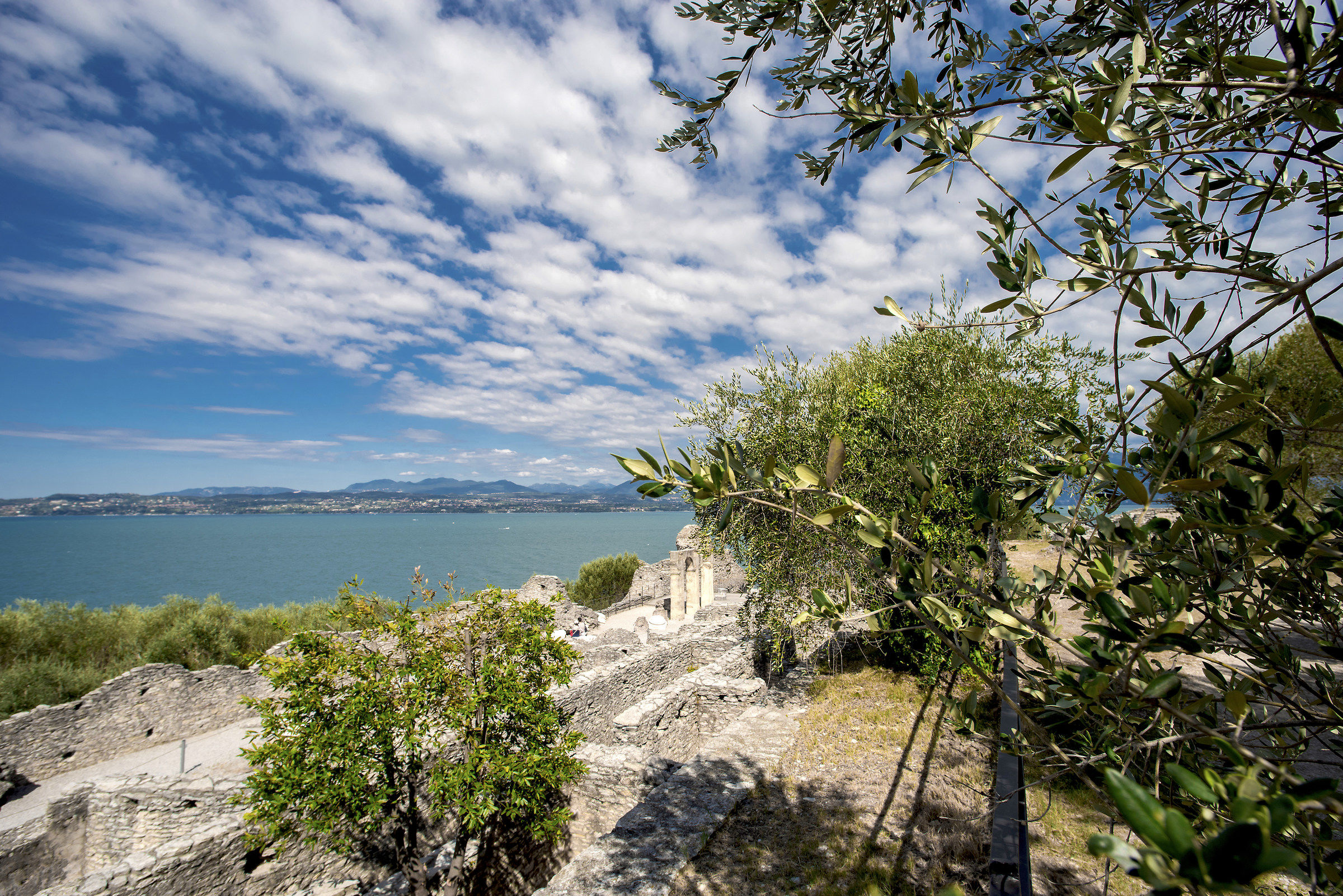 Sirmione - the Caves of Catullo...