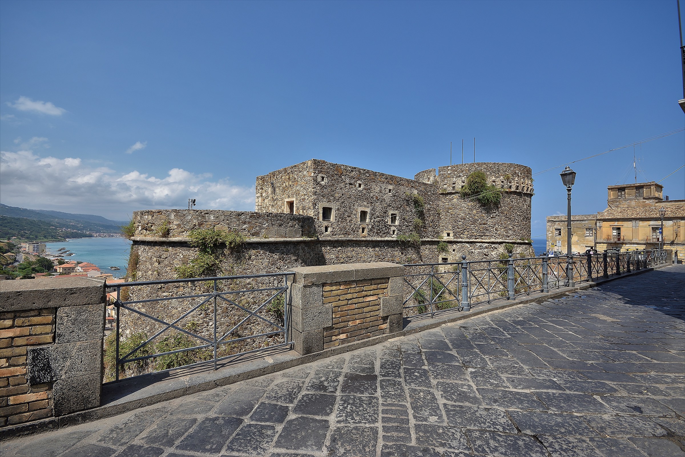 Castello di Murat   (p.c)...