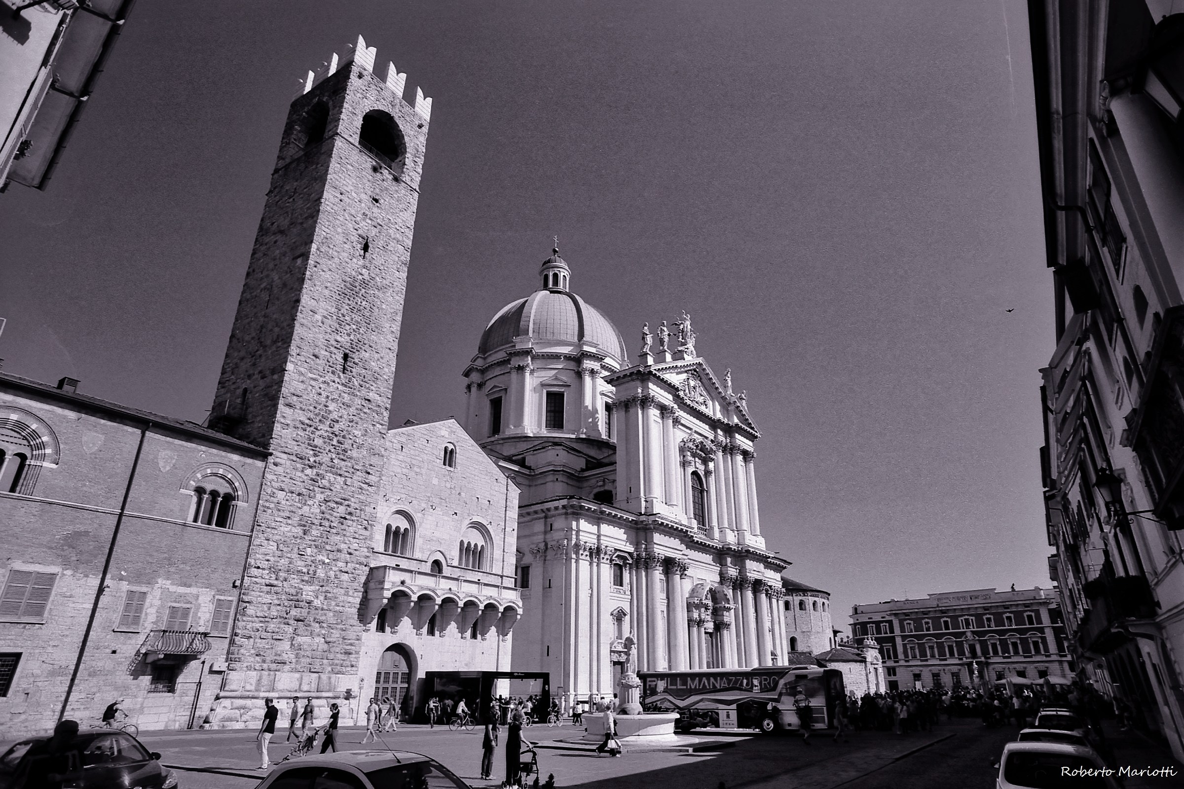 Piazza Duomo a Brescia...