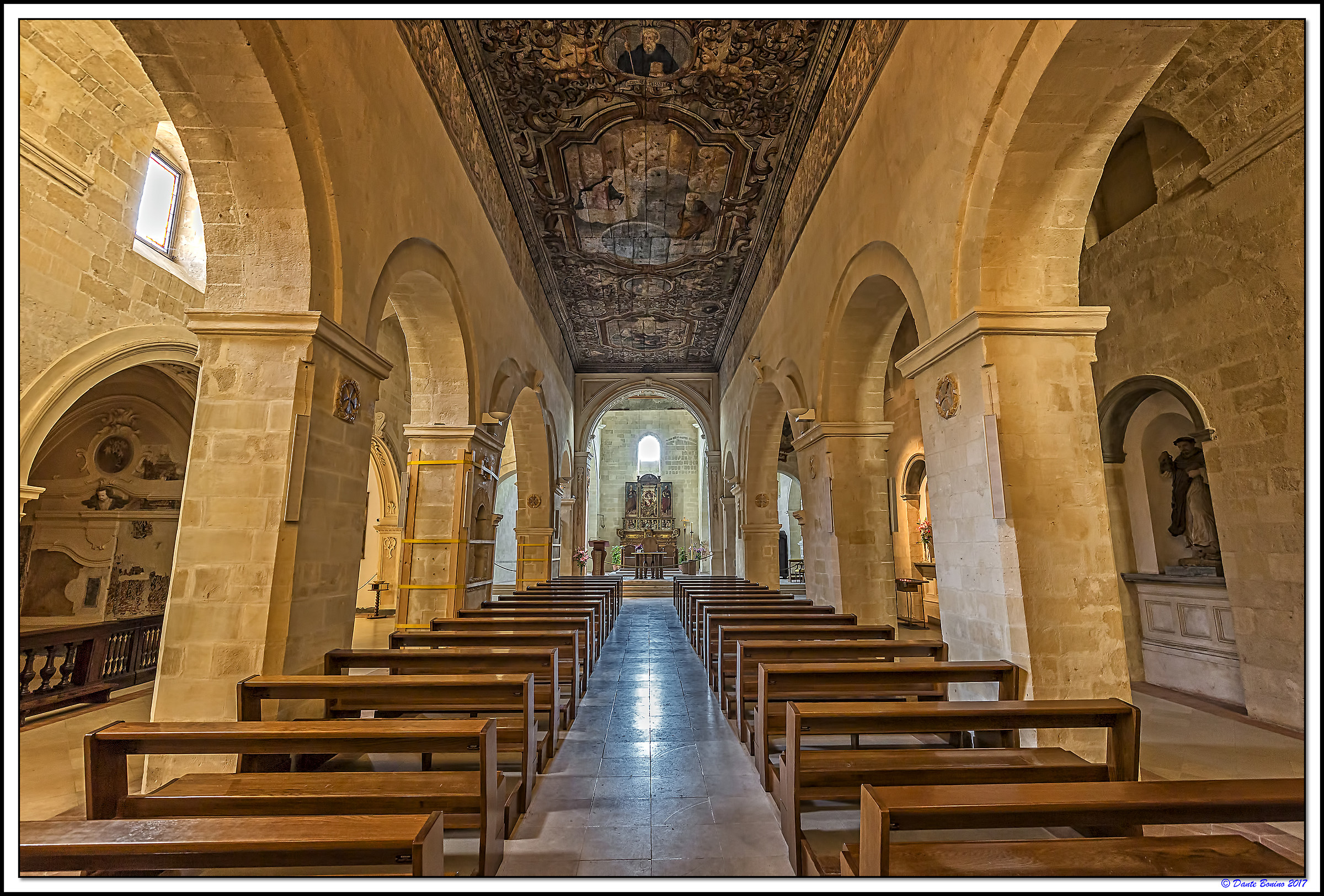 Chiesa San Pietro Caveoso, interno...