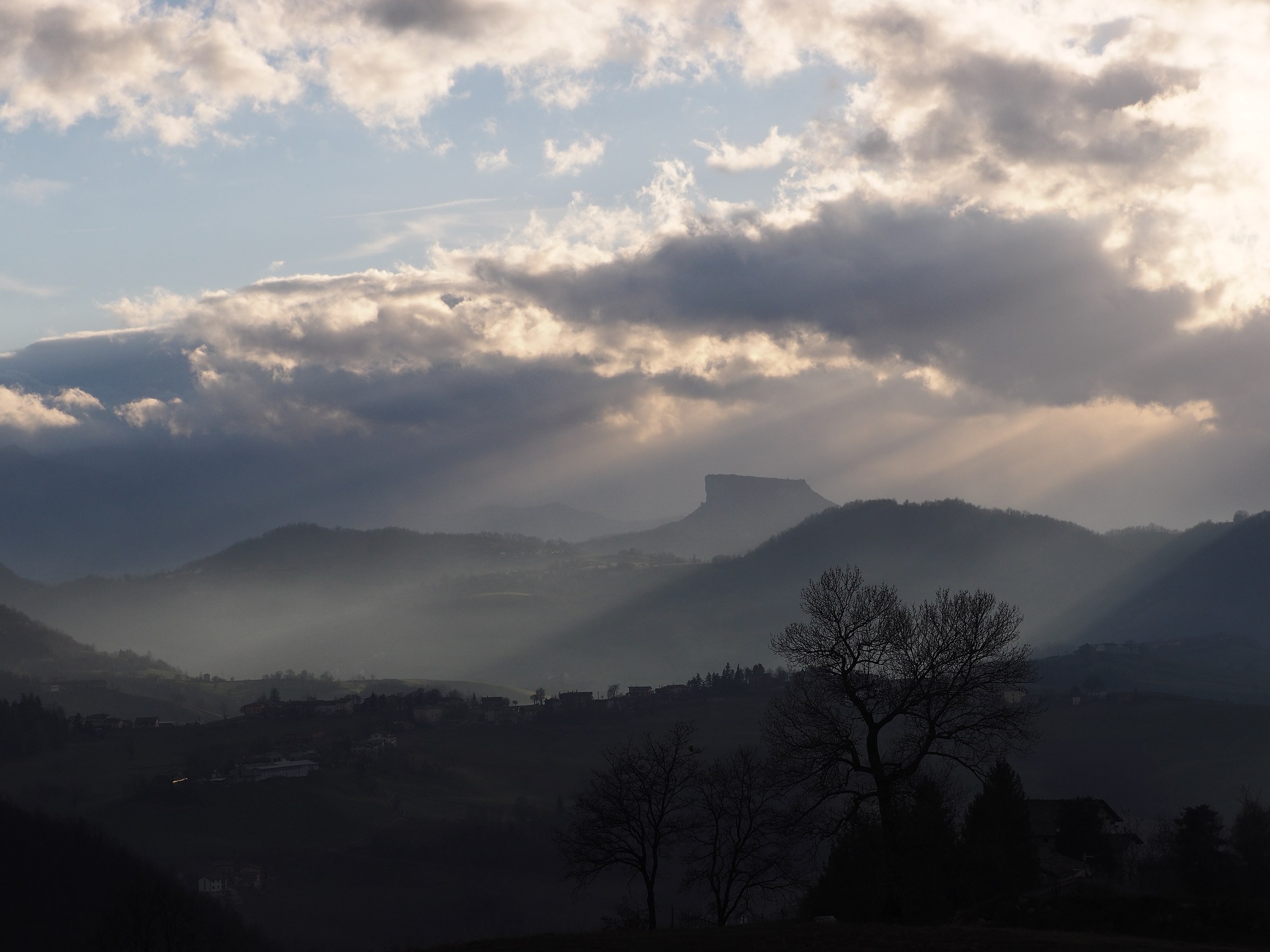 Rays on the Stone...