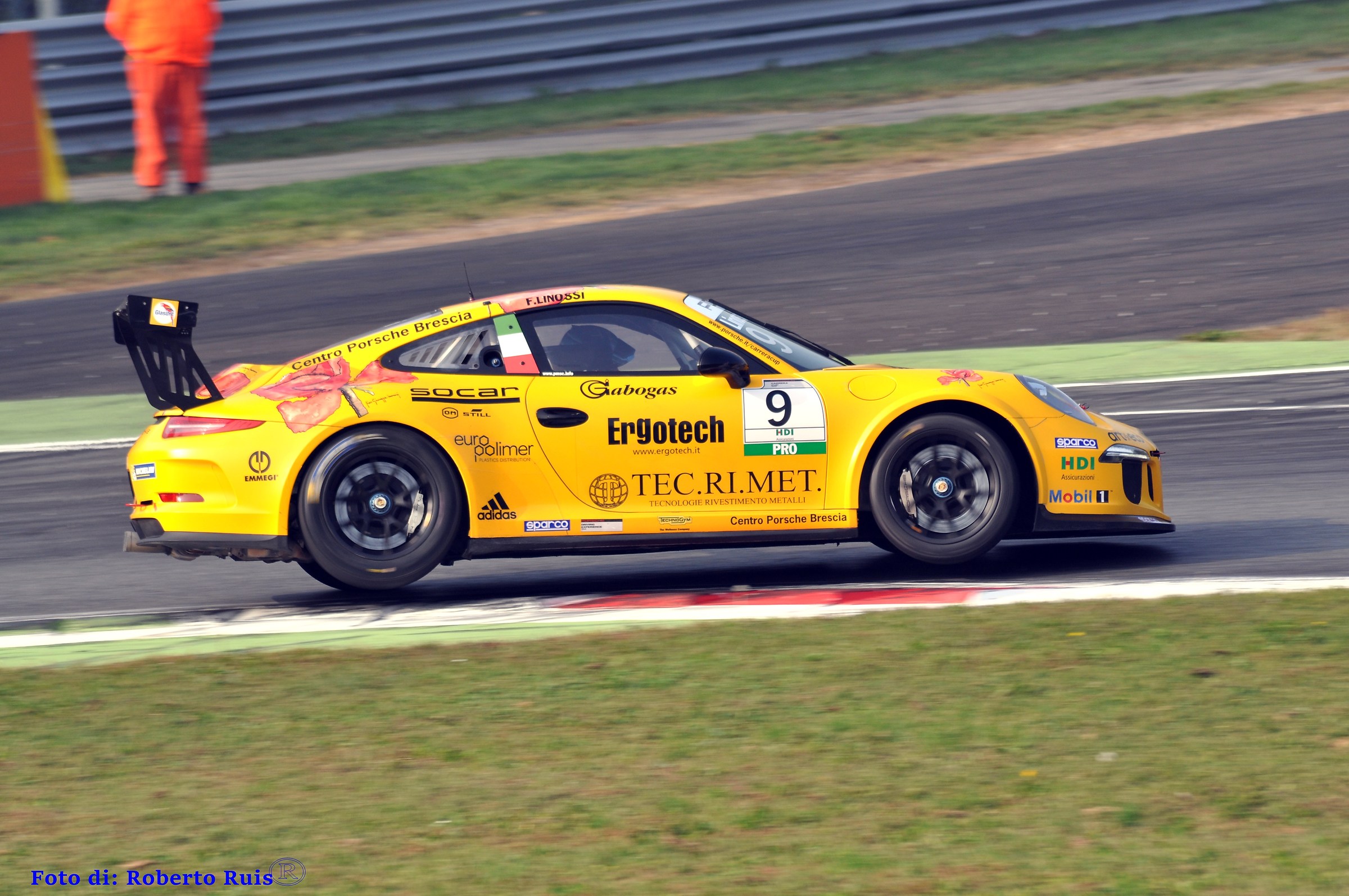 911 GT3 Cup - F.Linussi...