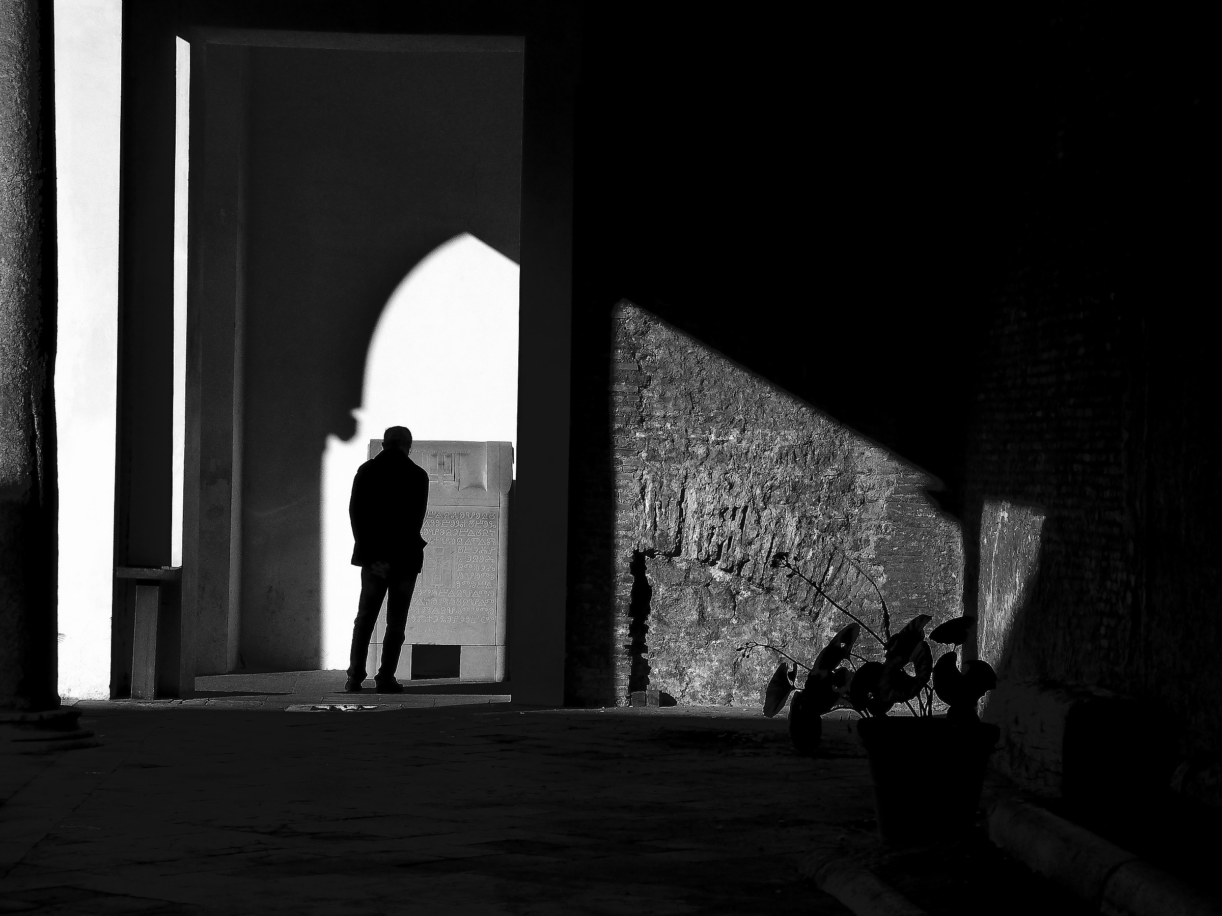 ... cloister of S. Clemente ...!...