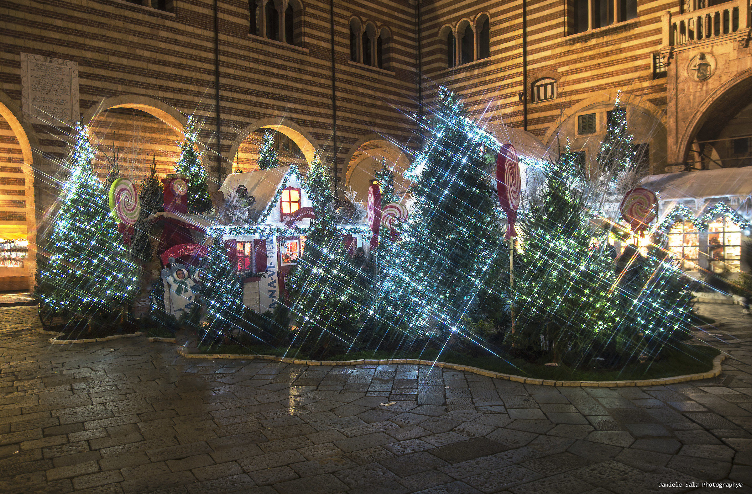 Christmas in Piazza dei Signori .....