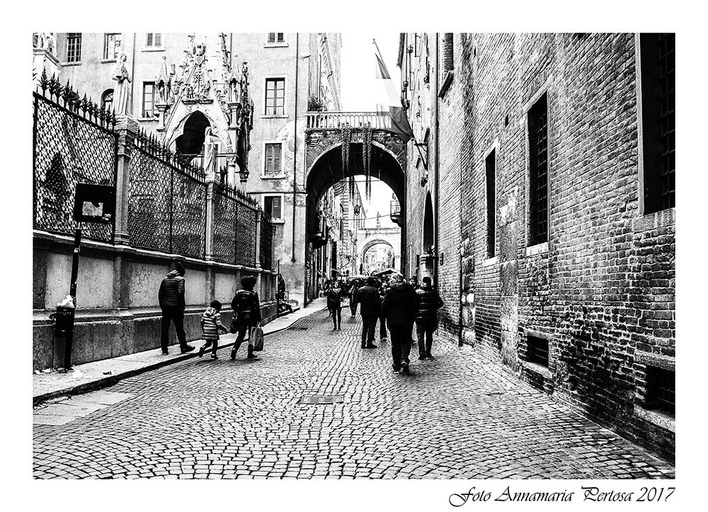 Verona: The via delle Arcate Scaligere...