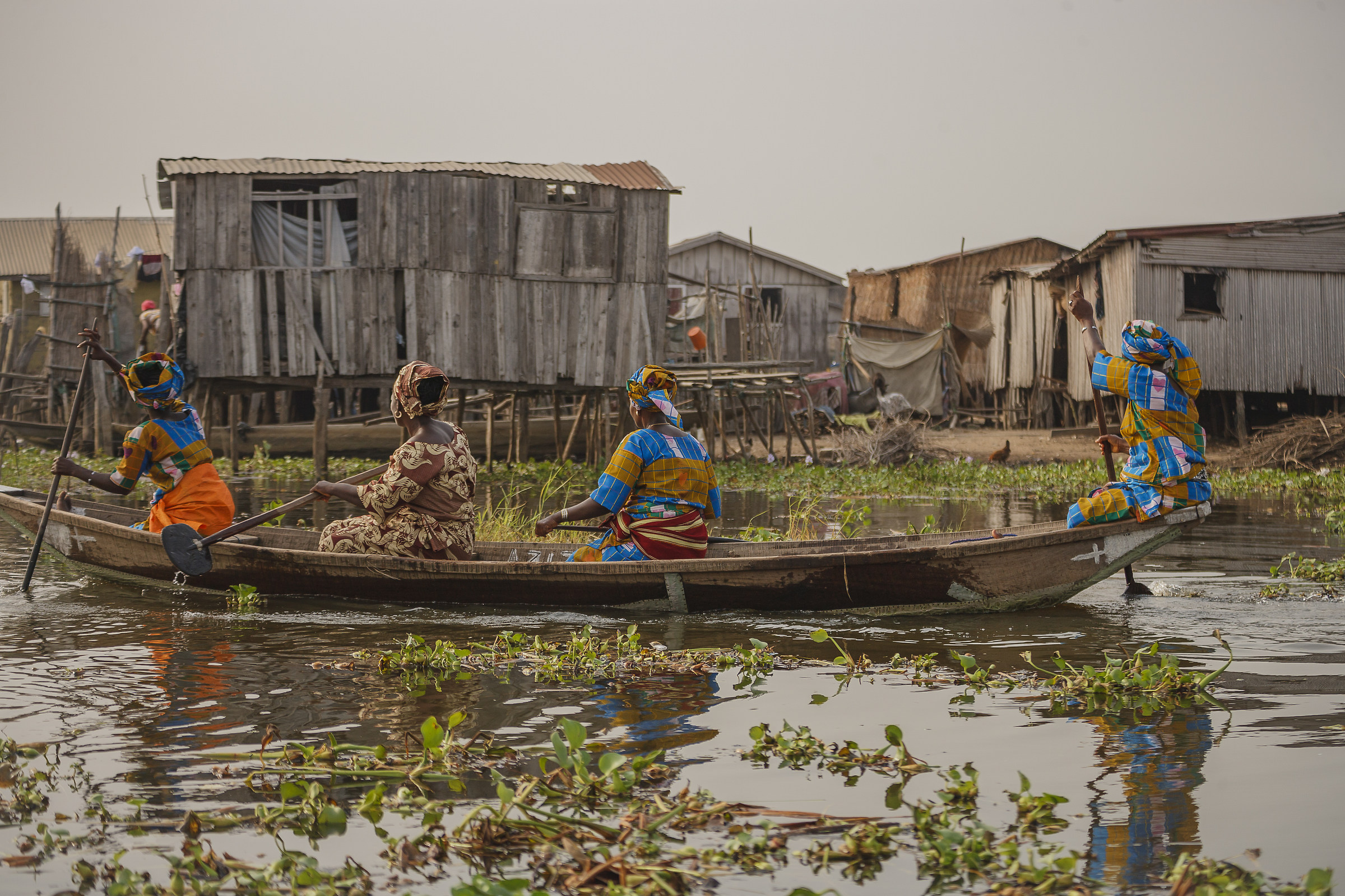 Benin-Ganvié.Area di Villaggi lacustri.Pescatori....