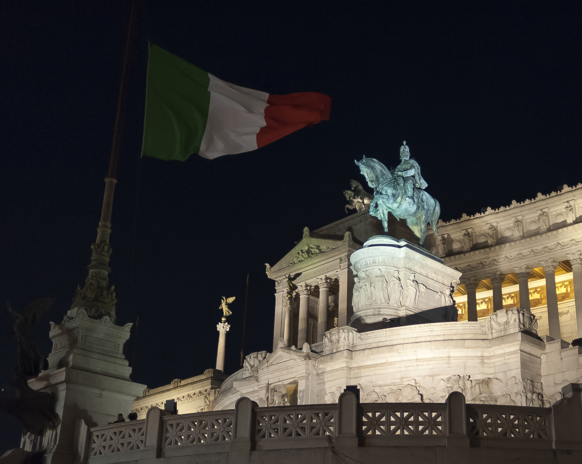 Statue of Vittorio Emanuele II at the Vittoriano ......
