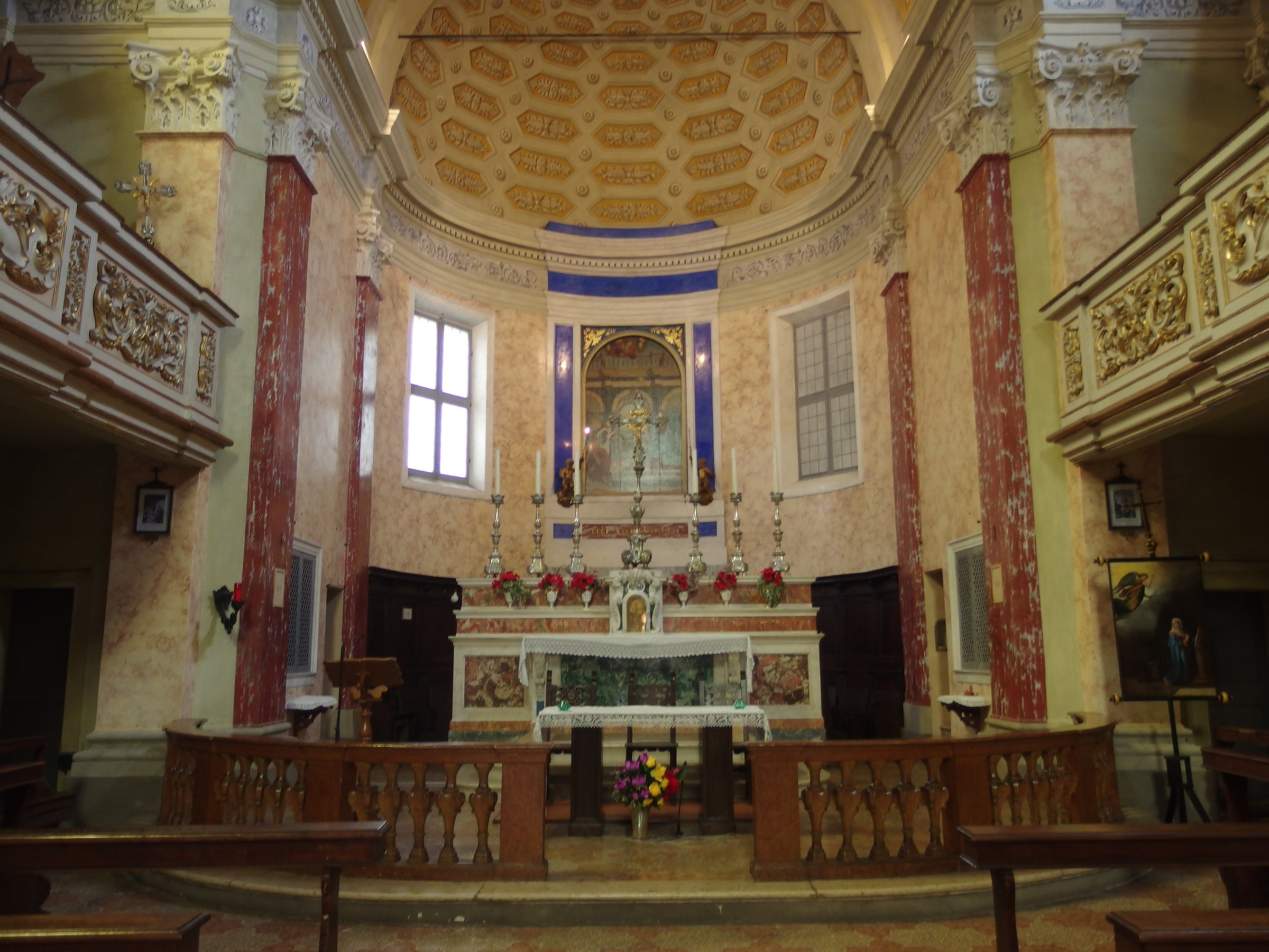 Santa Maria delle Assi - interior...