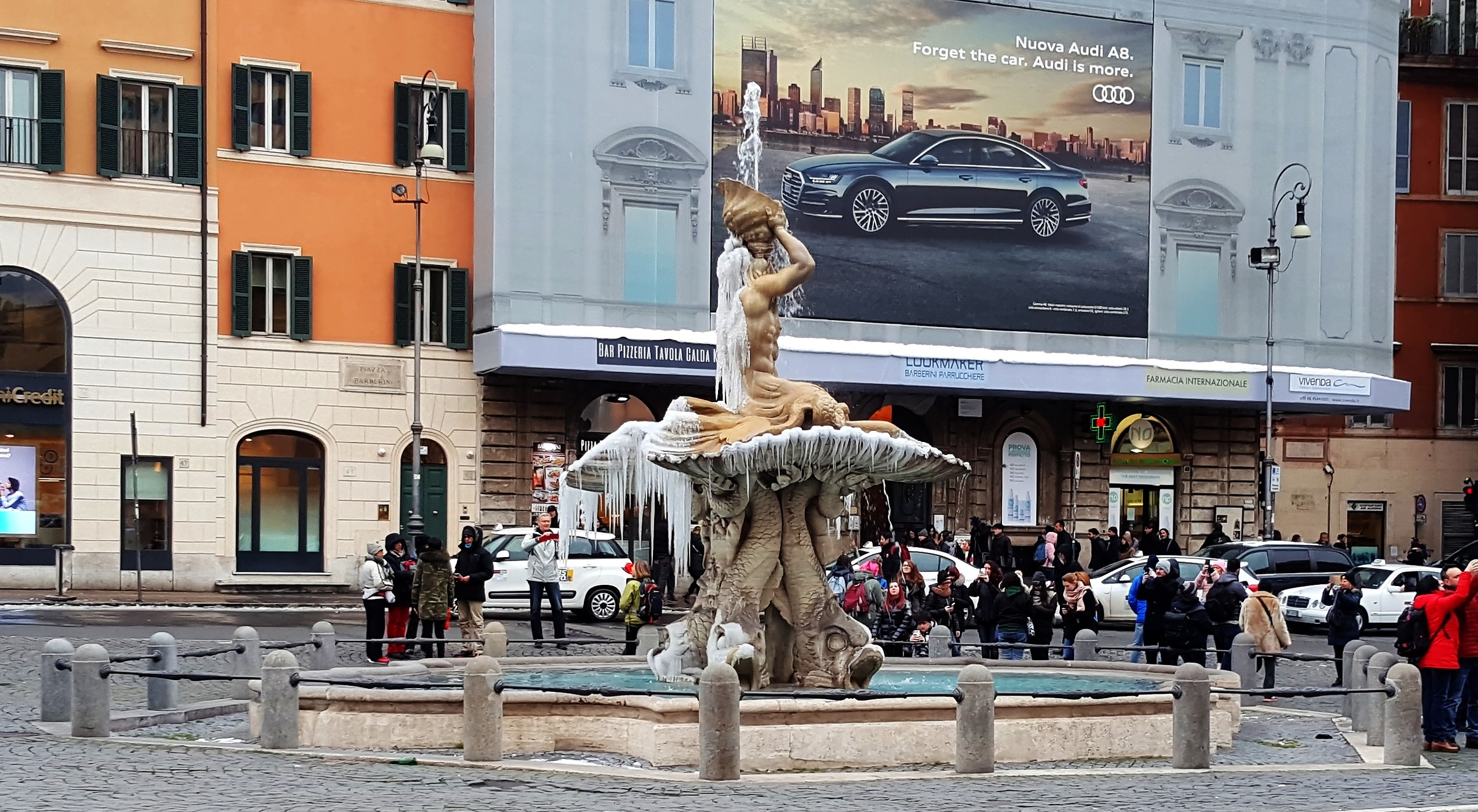 Fontana del Tritone Piazza Barberini...