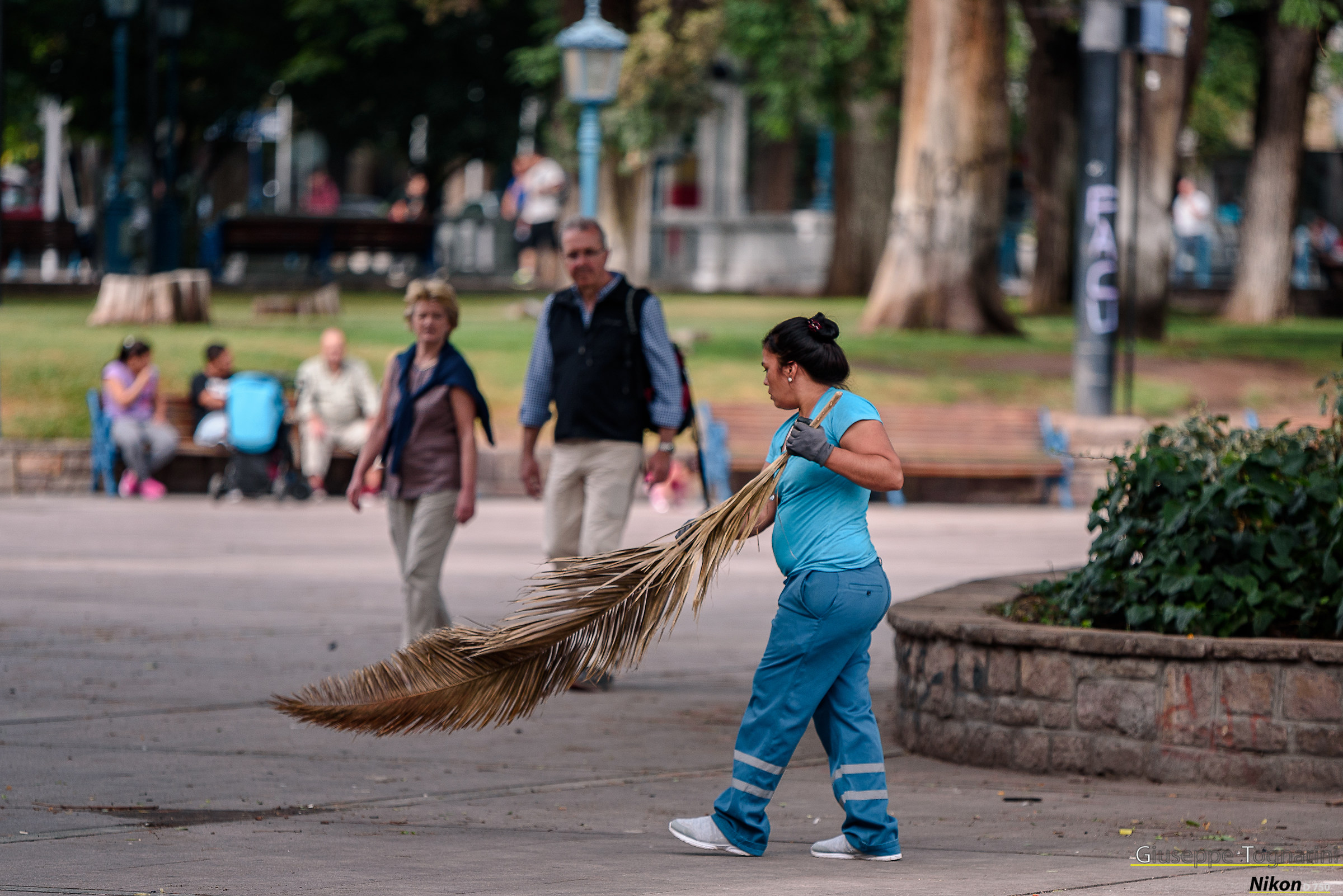 broom with environmental impact 0...