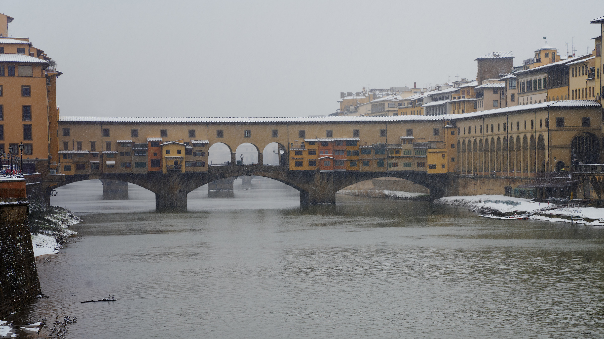 Ponte Vecchio sotto la neve...