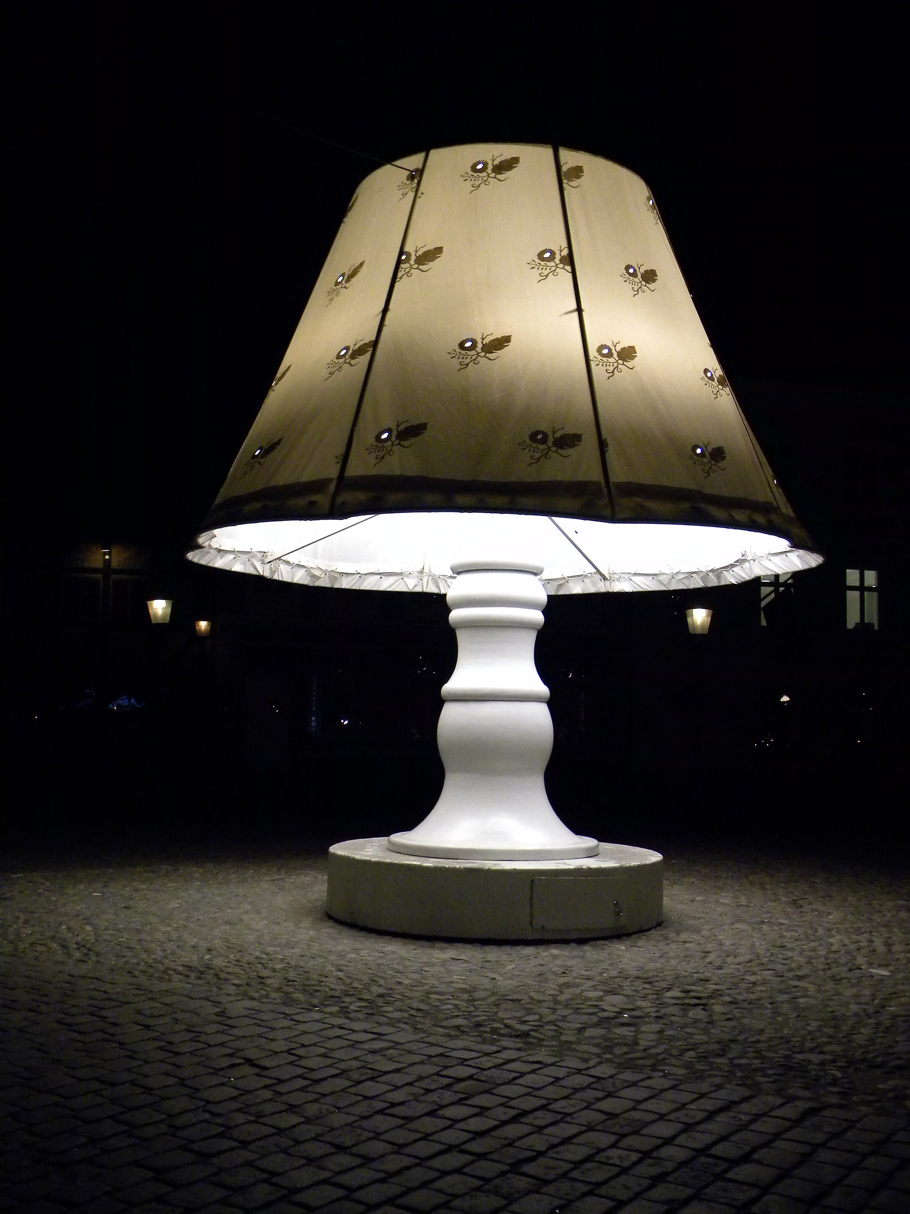 lampade giganti...