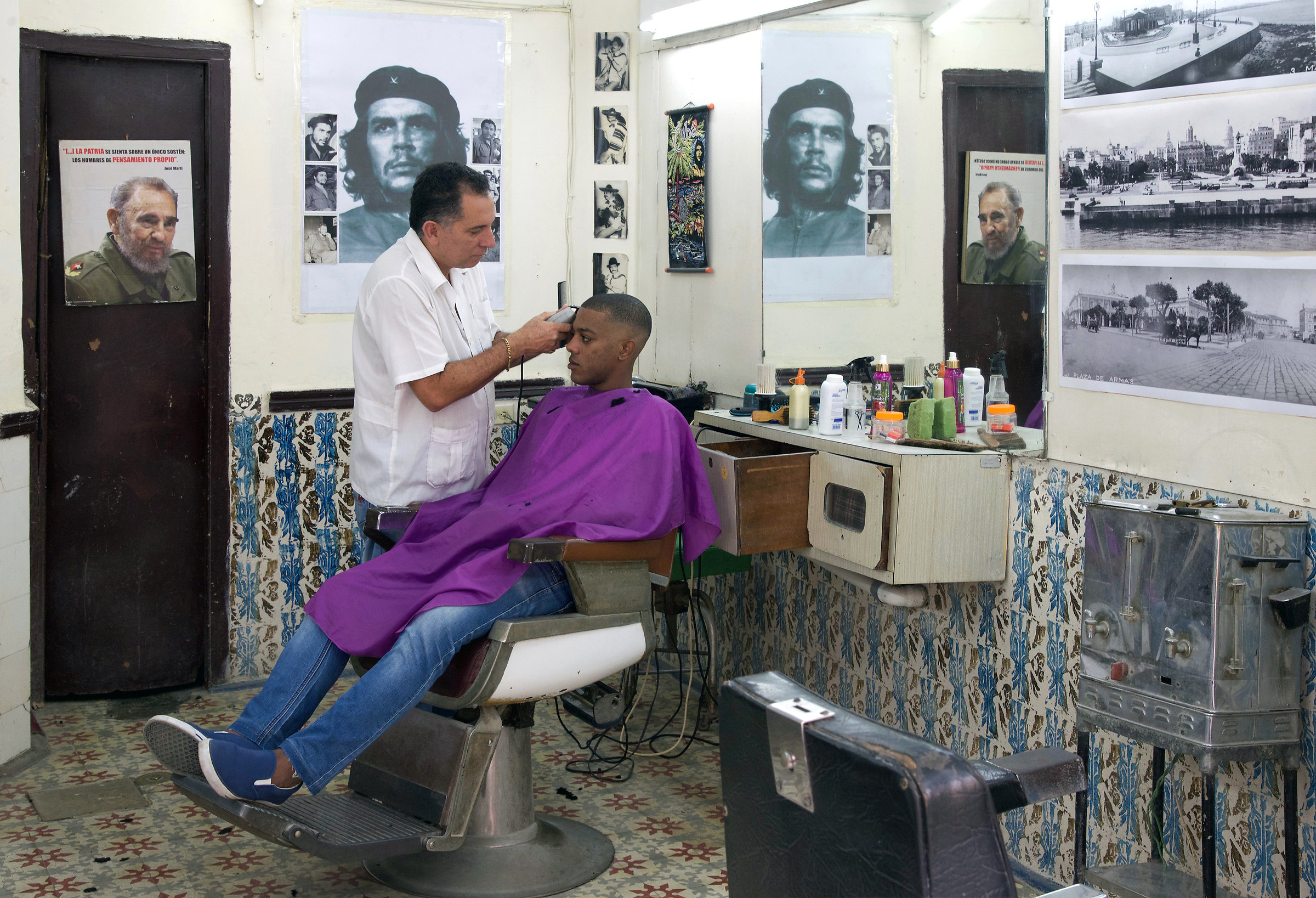 The images that also urge the barber...