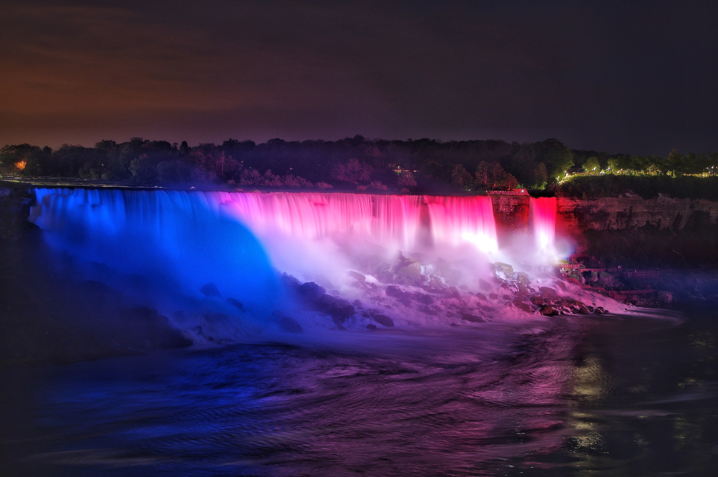 Cascate del Niagara...