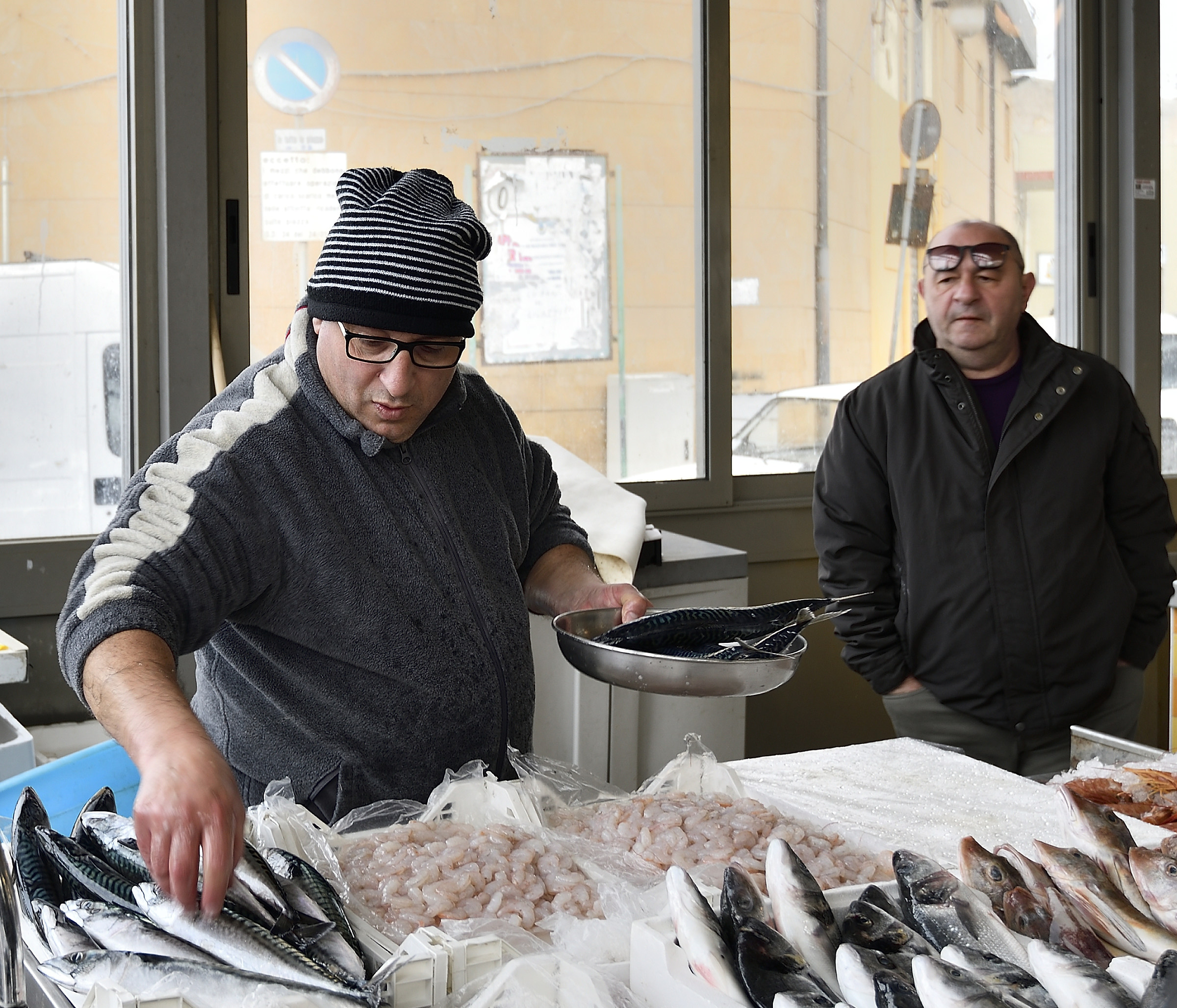 il mercato ittico a mazara del vallo...