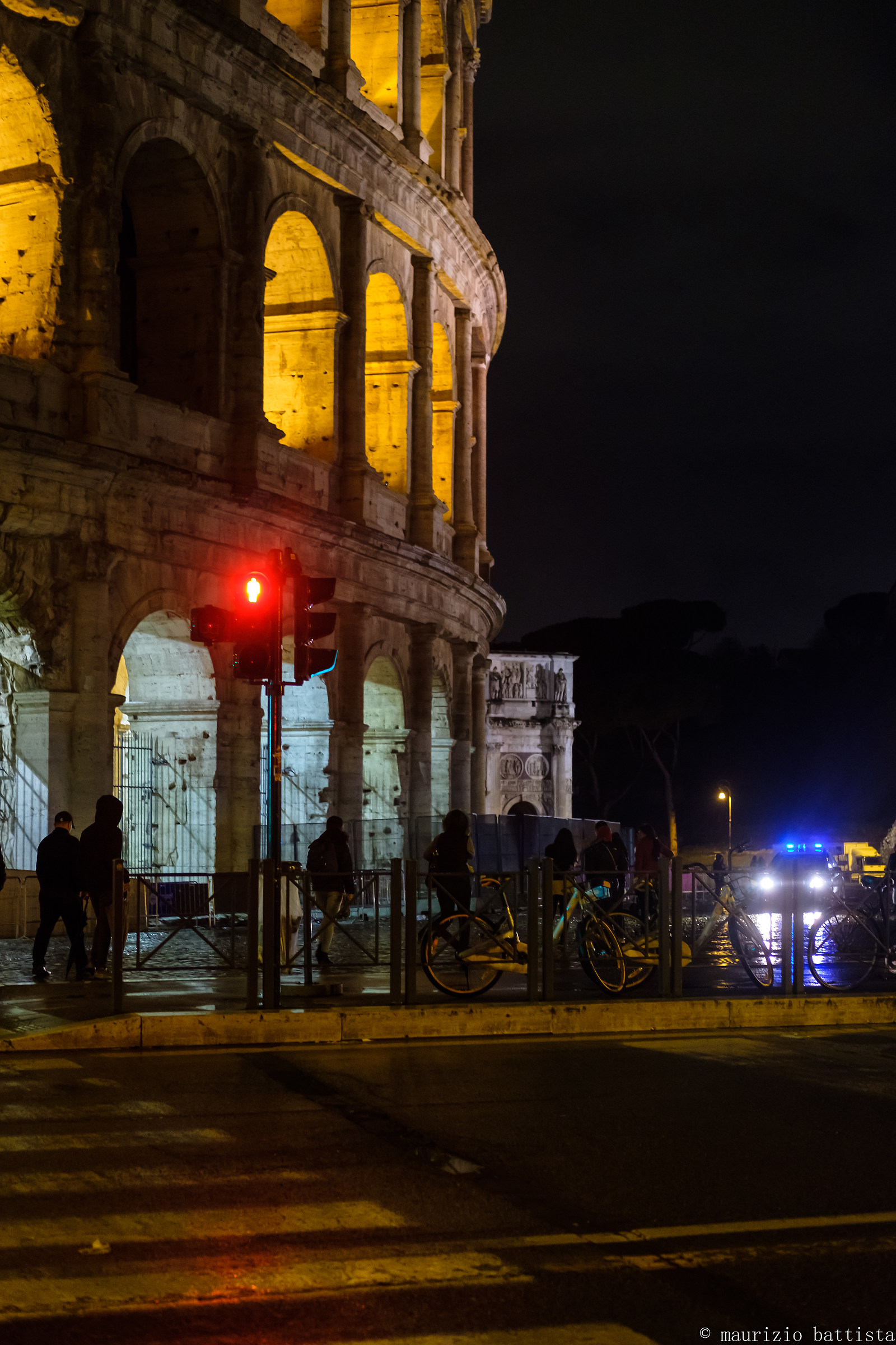 Colosseum red light...