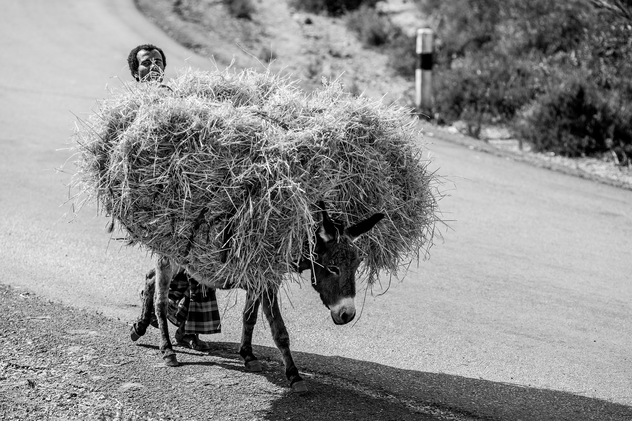 Etiopia on the road...