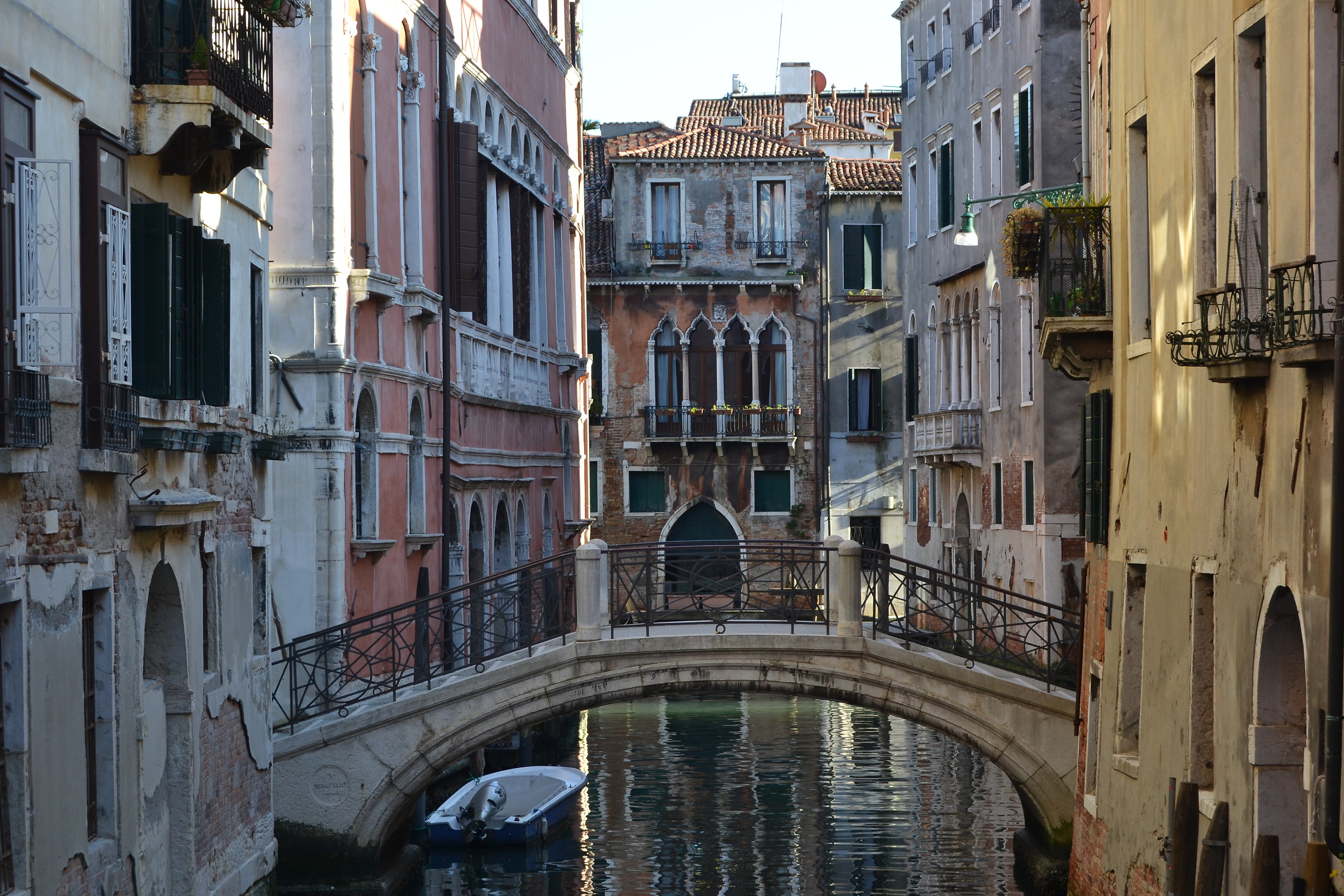 Su e zo par i ponti (Venezia)...