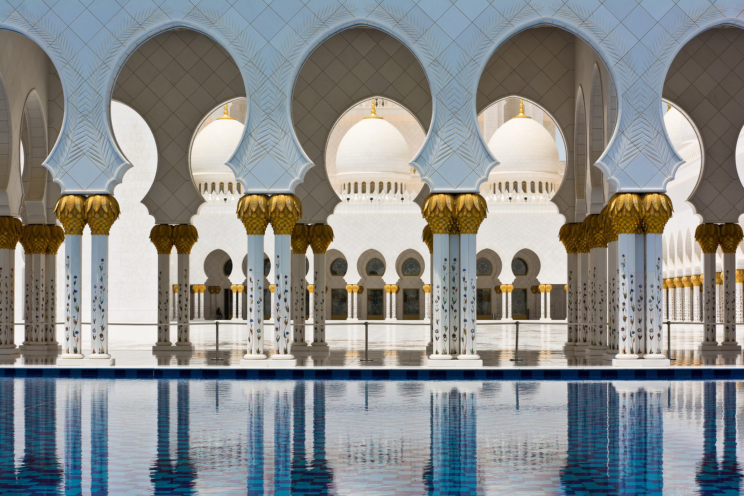 Sheikh Zayed Mosque (Adu Dhabi)...